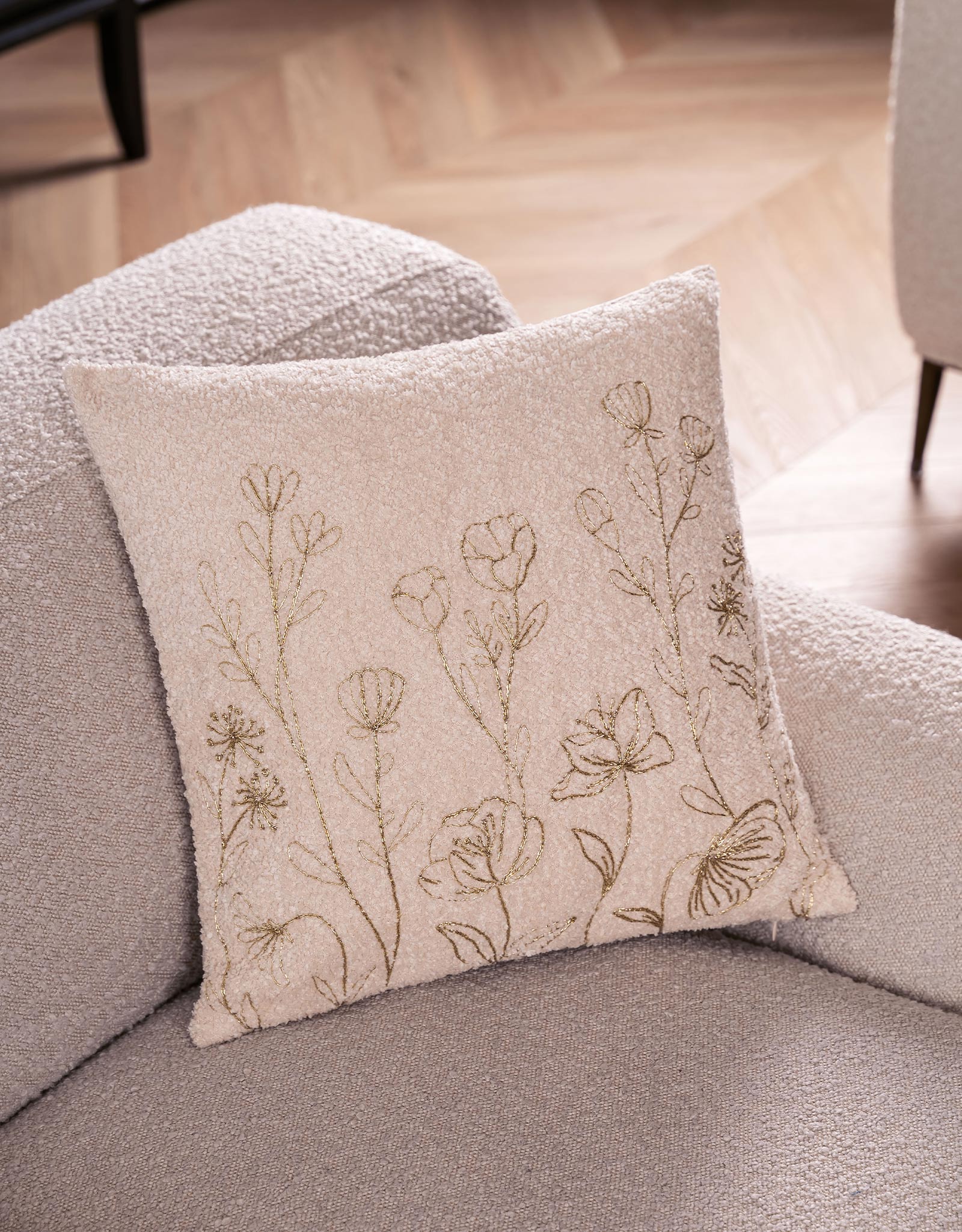 Decorative pillow, 45x45 cm, boucle/velvet, milky, wildflowers, Boucle, image-4