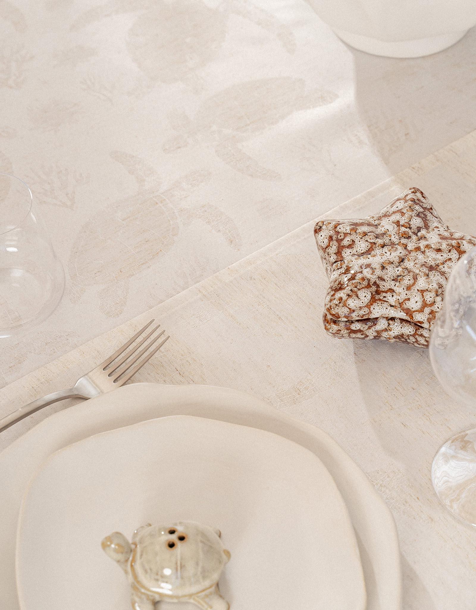 Table runner, 40x160 cm, jacquard, polyester / linen, beige, Turtles, Marine turtles, image-4