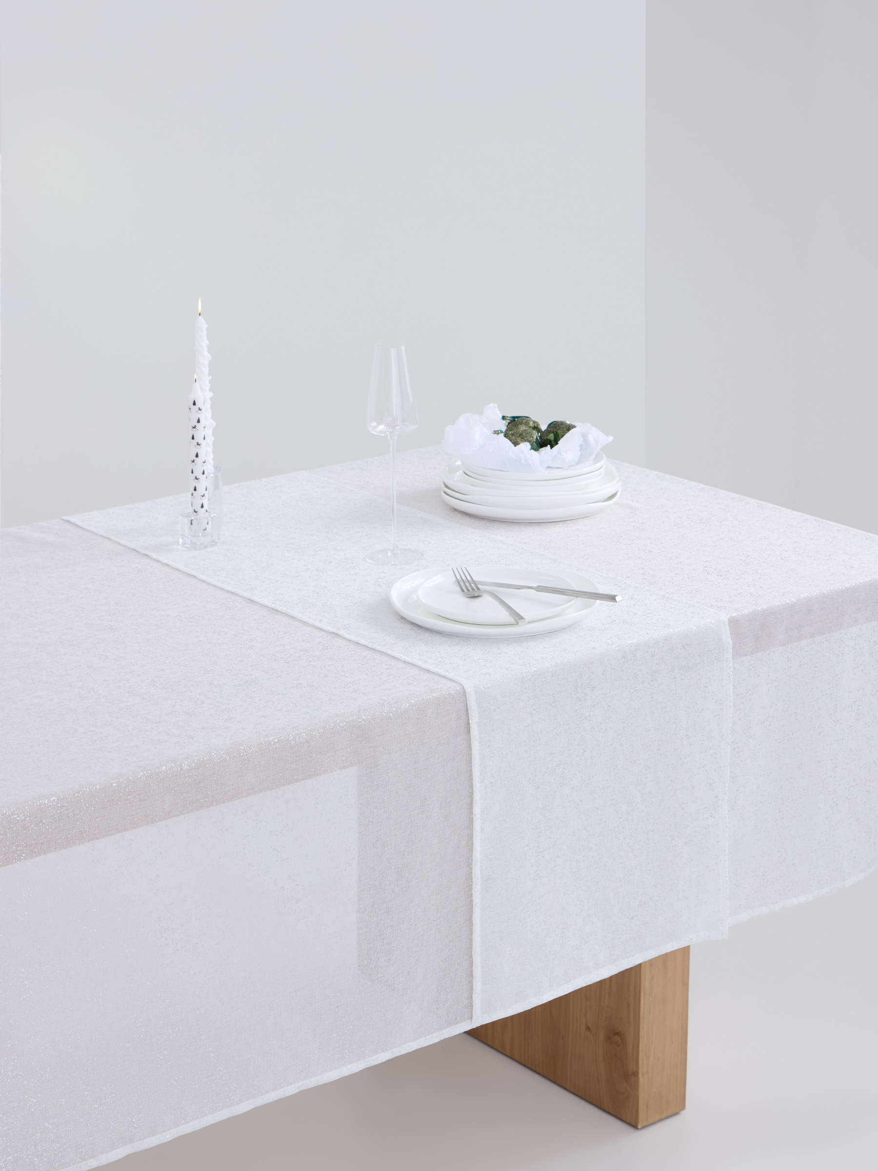 Table runner, 40x160 cm, polyester, white, Silver spray, Heaven silver, image-6