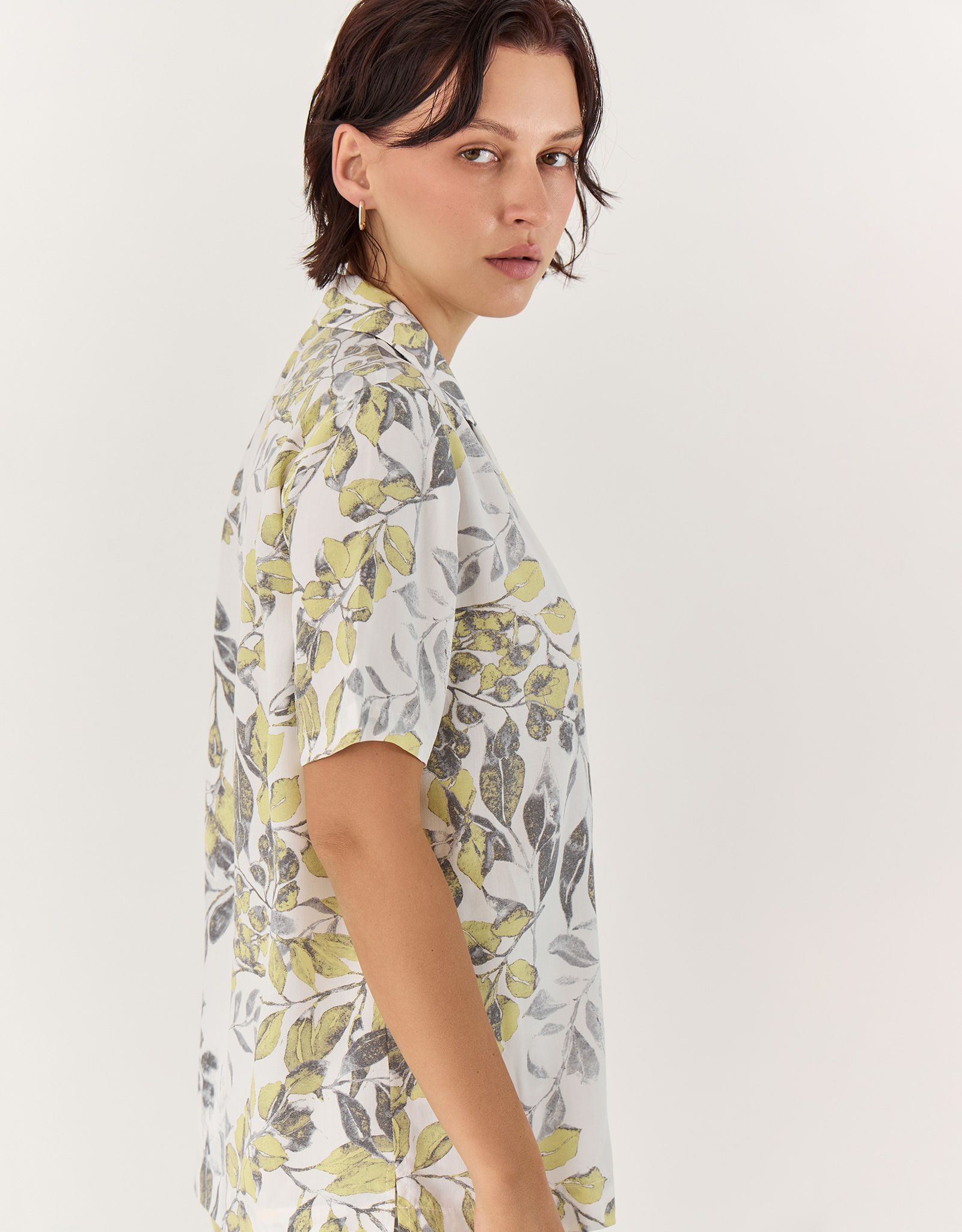 Women's shirt, homewear, size M, with short sleeves, viscose, white and yellow, Leaves, Leksi, image-3