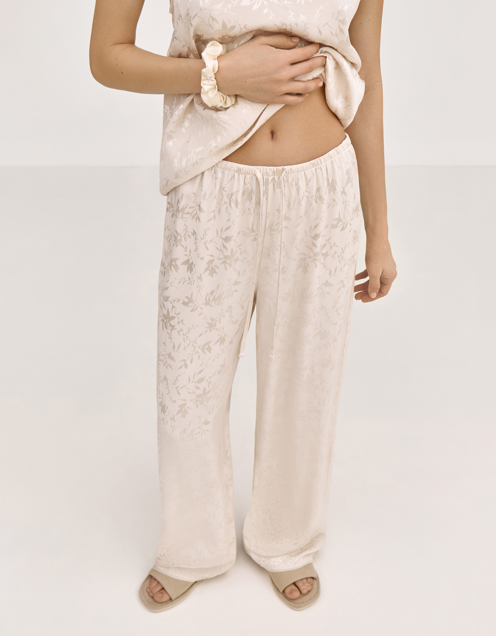 Women's trousers, homewear, size L, viscose, milky, Flowers, Arisha, image-4