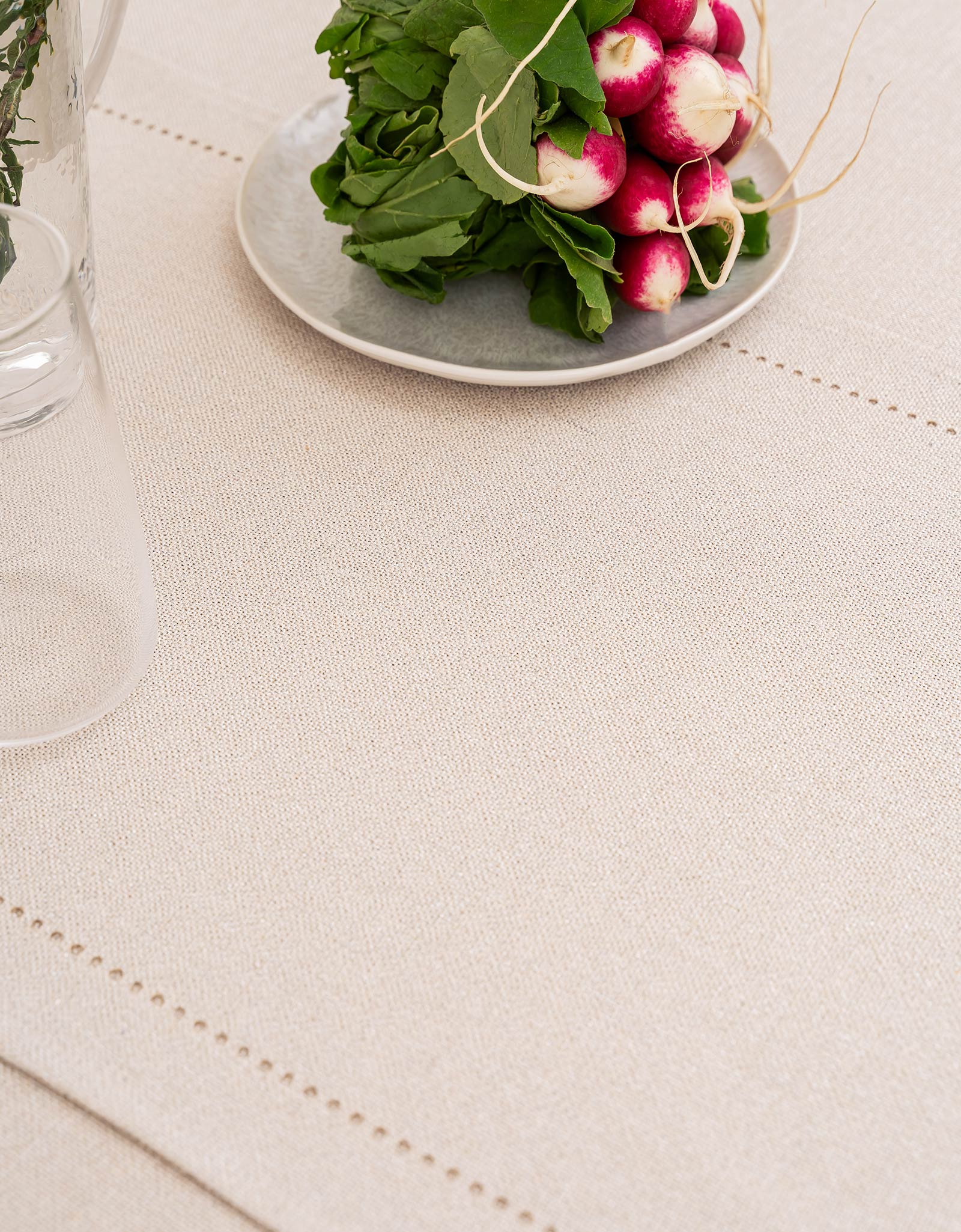 Table runner, 40x160 cm, polyester, silver-cream, Hemstitch
