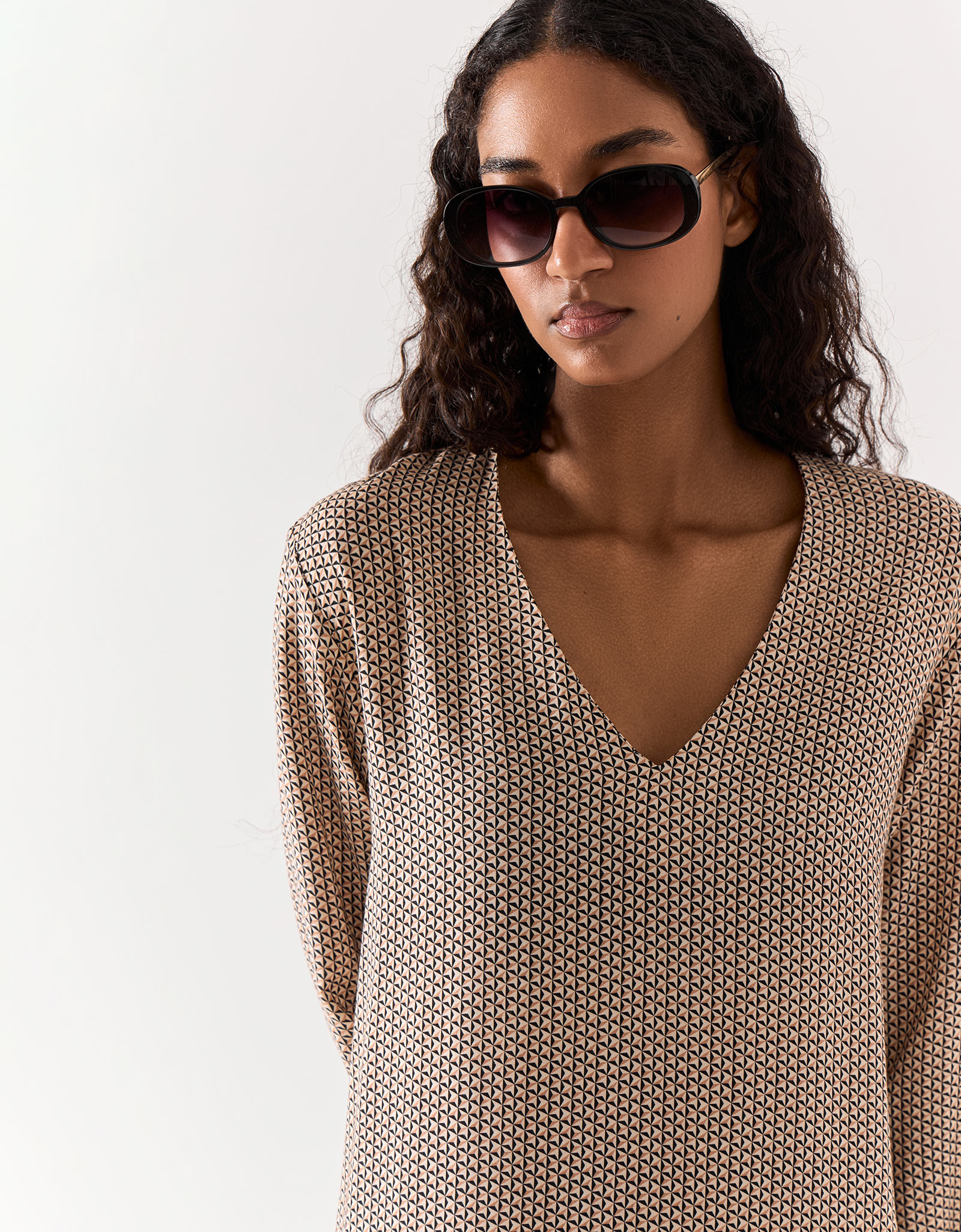 Women's dress, maxi, size L, with long sleeves, viscose, beige, Geometric Pattern, Emri, image-2