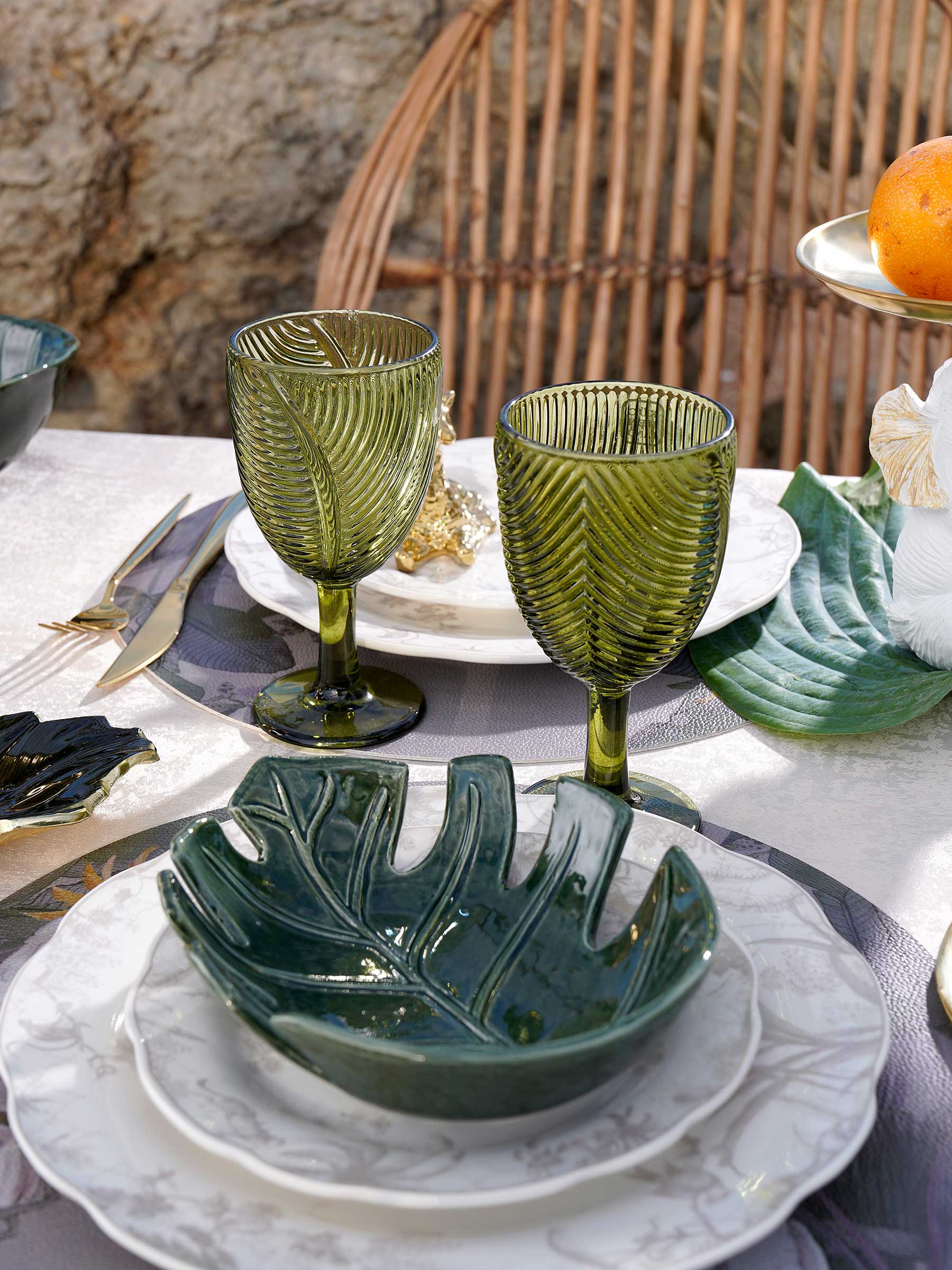 Decorative dish, 18x16 cm, ceramic, green, Monstera leaf, Tropical, image-7