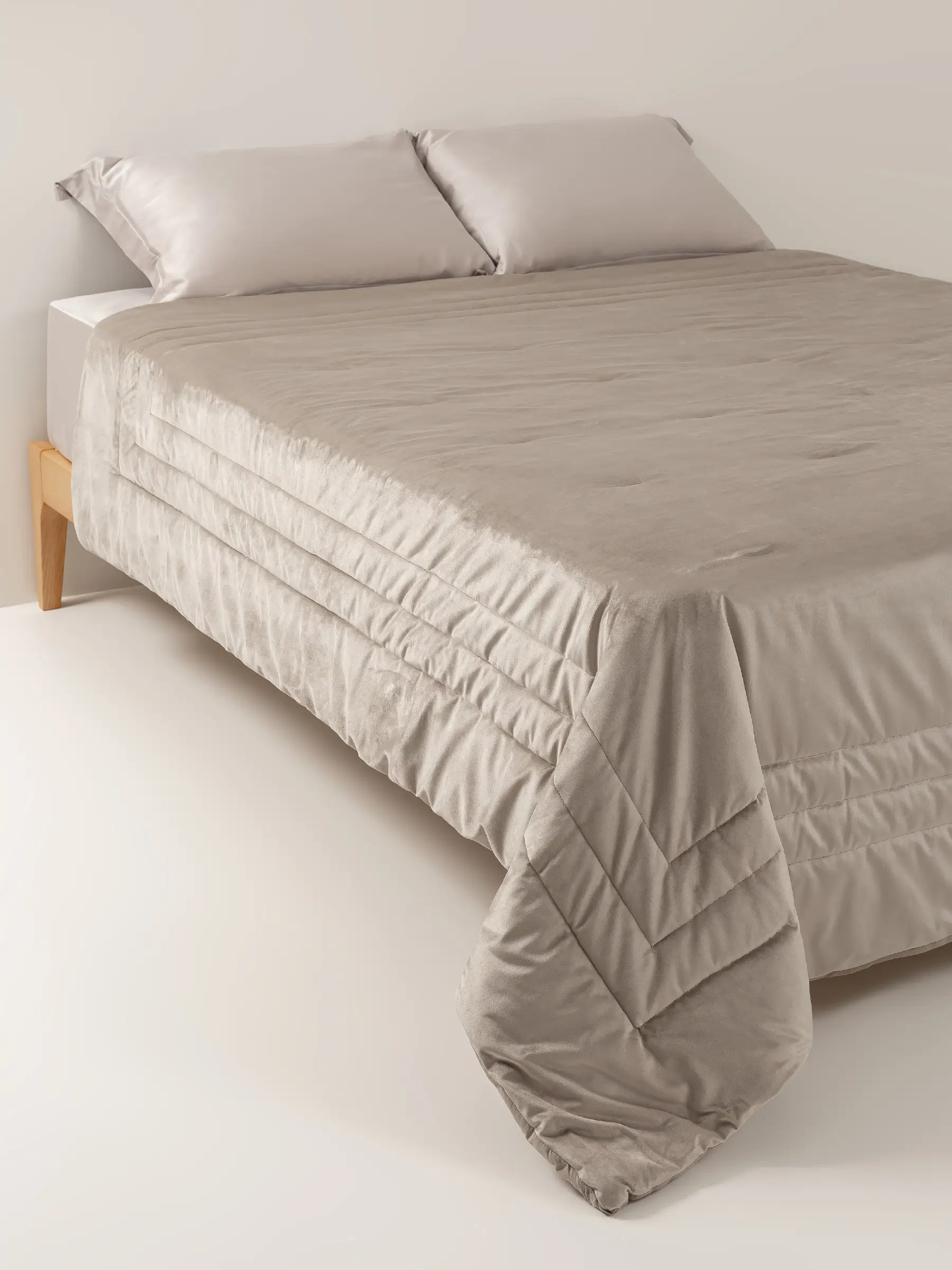 Bedspread, 240x260 cm, quilted, velvet/microfiber, beige, Frame, Stitch velvet