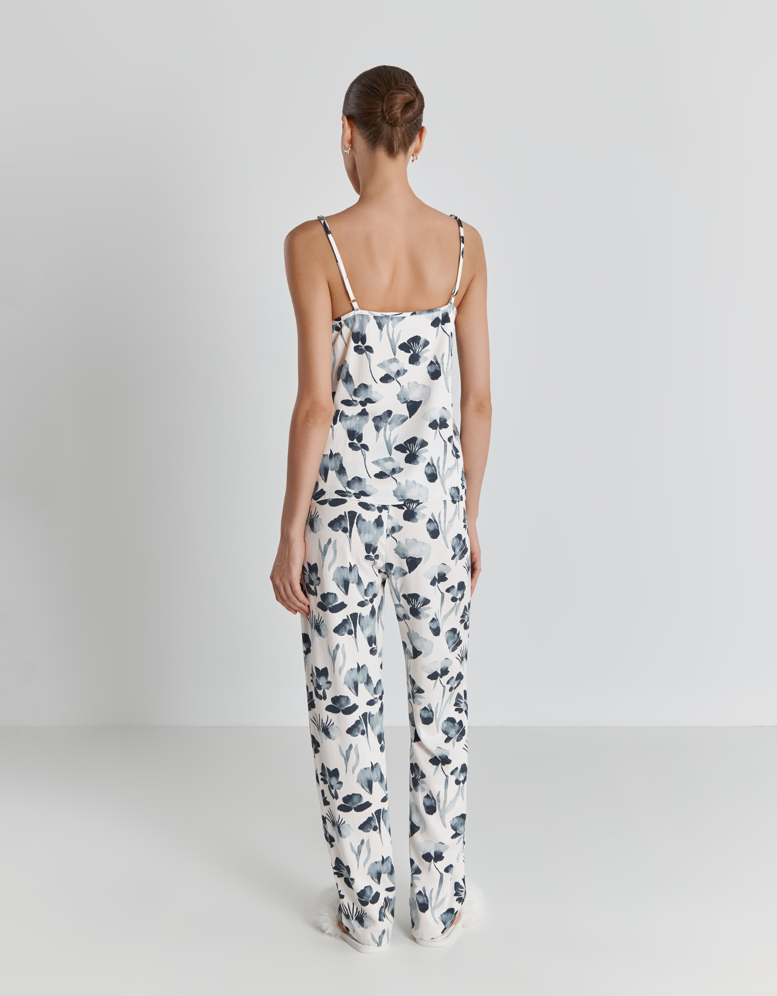 Trousers for women, home, size L, viscose, milk, Blue flowers, Telia, image-3