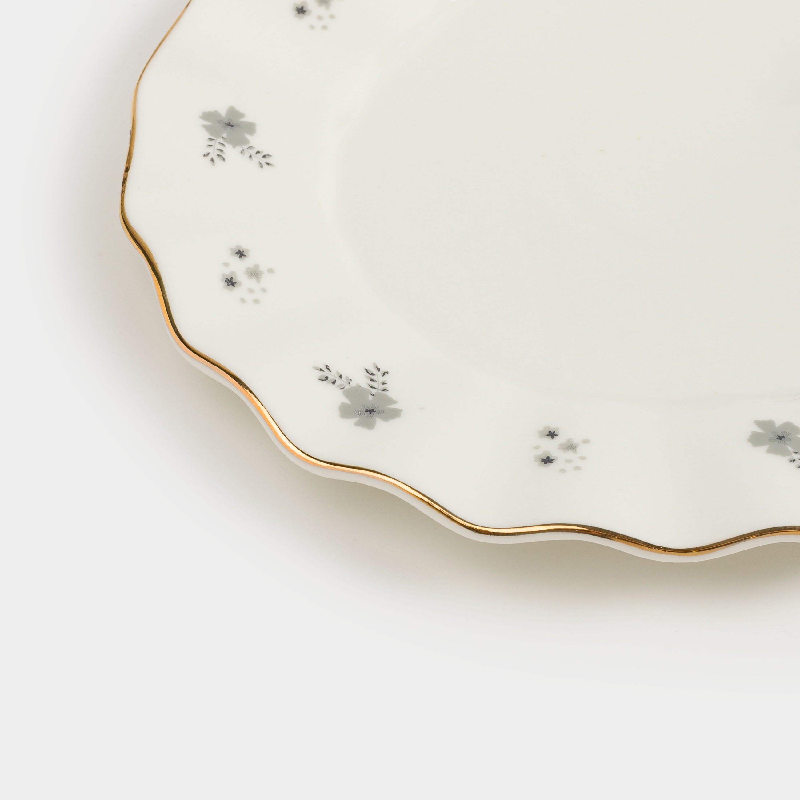 Dish, 26x18 cm, porcelain P, oval, milkyy, with golden edging, Grey flowers, Florals, image-3