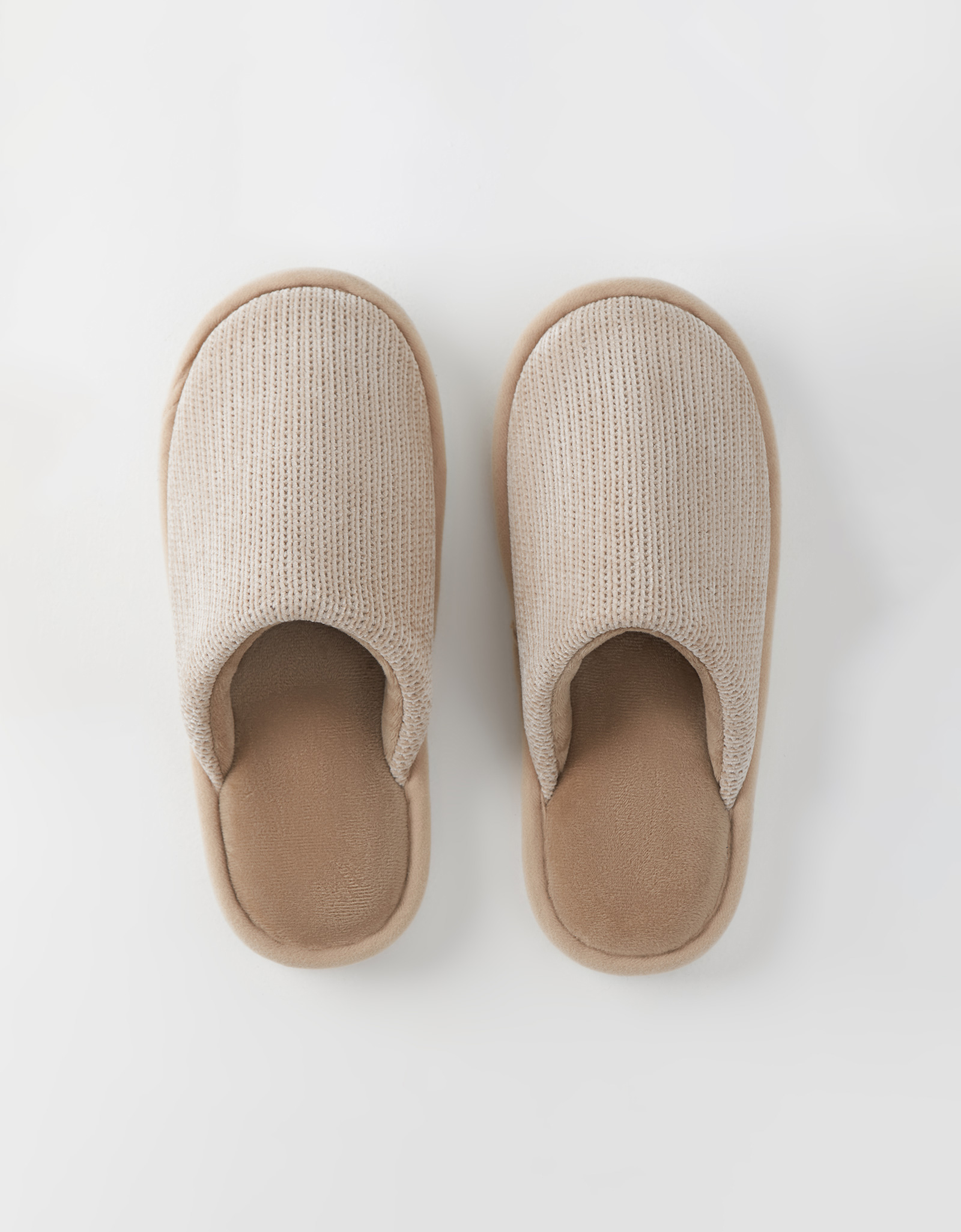 Slippers for women, home, p. 36-37, Chenille/corduroy, beige, Chenille, image-1
