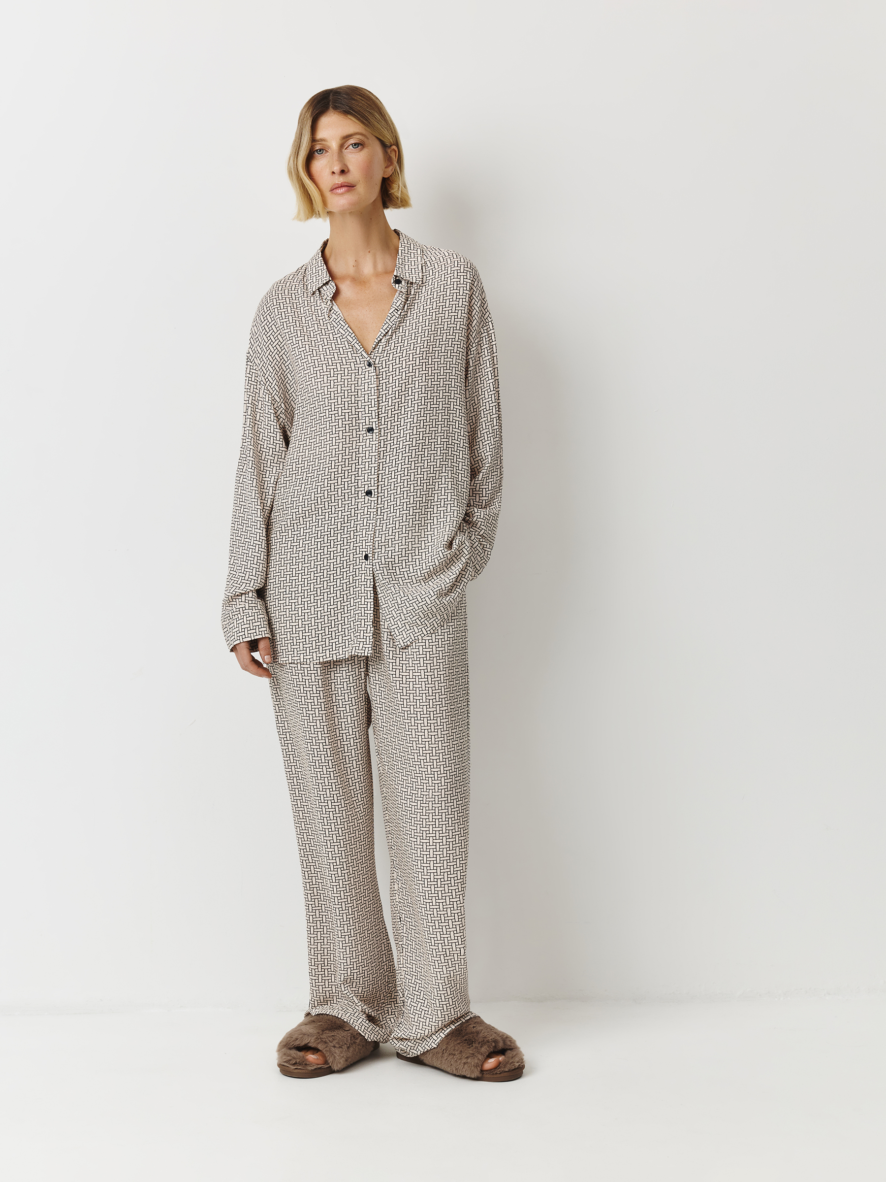 Women's shirt, size S, with long sleeves, viscose, milky black, Lines, Eniola, image-1