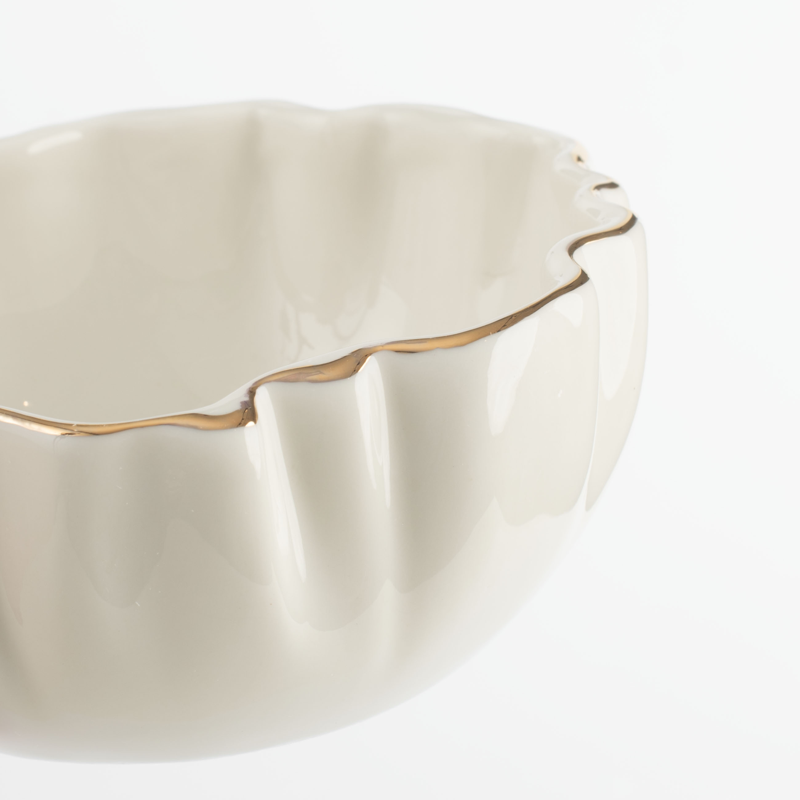 Bowl, 12x5 cm, porcelain P, with golden edging, Crumpled effect, Crumple gold