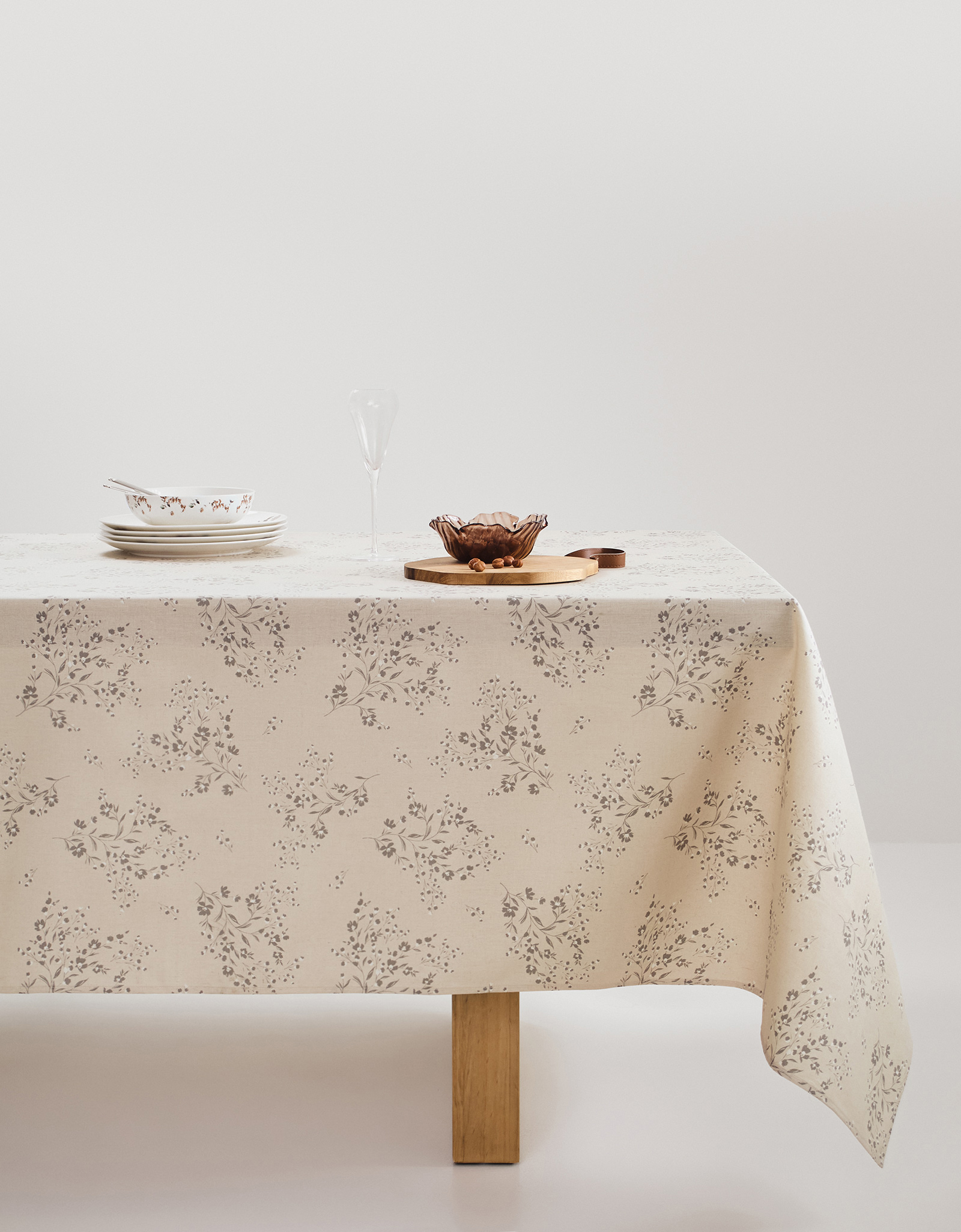 Tablecloth, 170x250 cm, PU coated, polyester / viscose / linen, beige, Branches with flowers, Branches, image-1