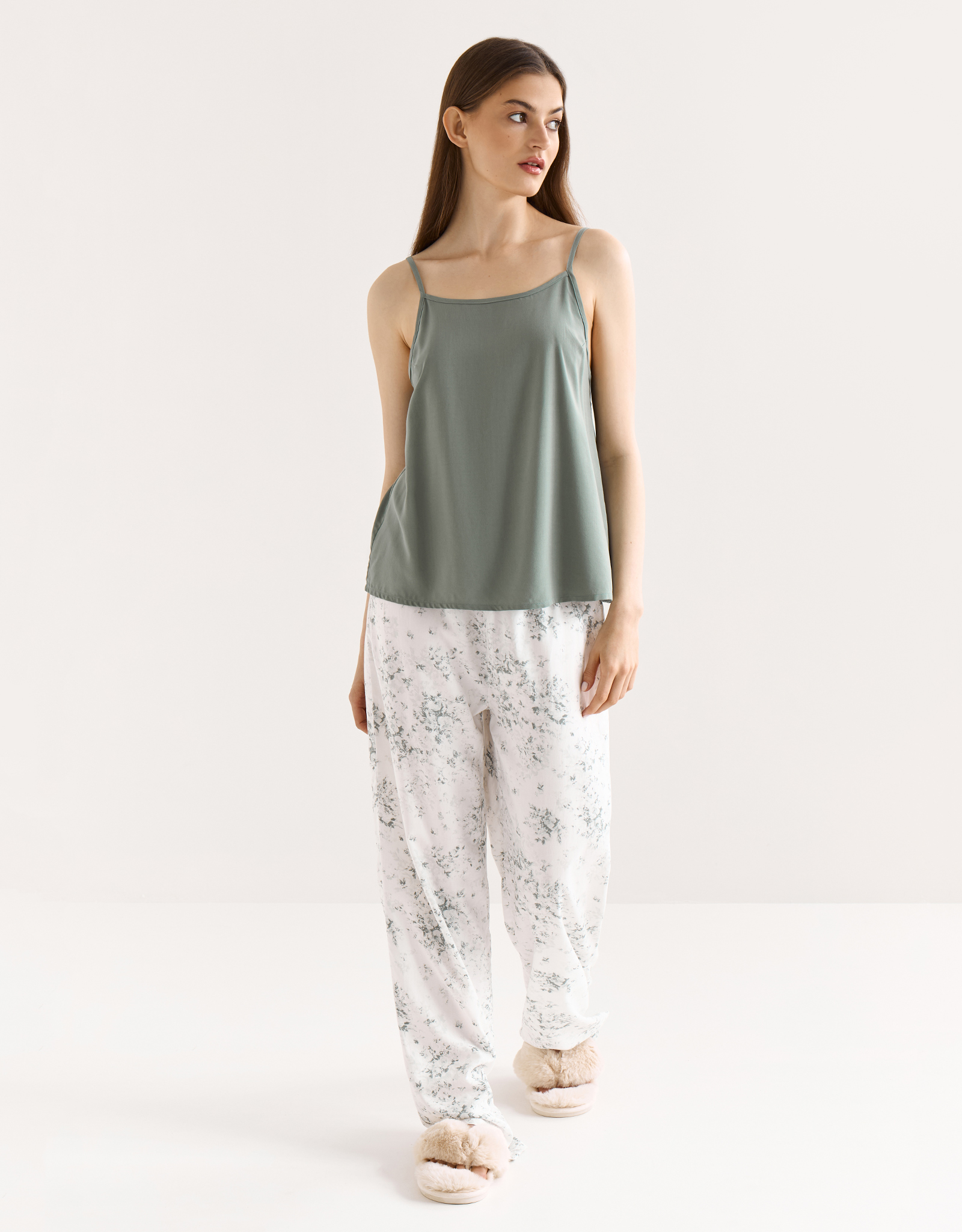 Women's trousers, homewear, size L, viscose, milky, Flowers, Arsinoa, image-4