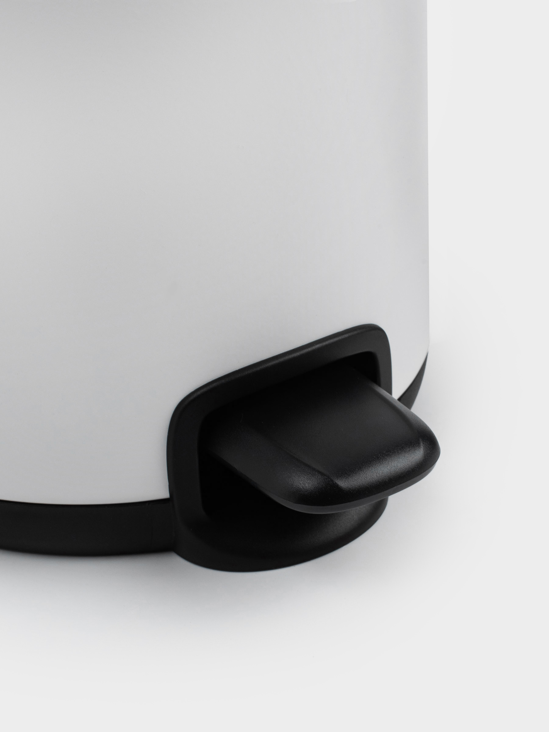 Trash can, 3 l, with pedal, metal, white, Vesta, image-4