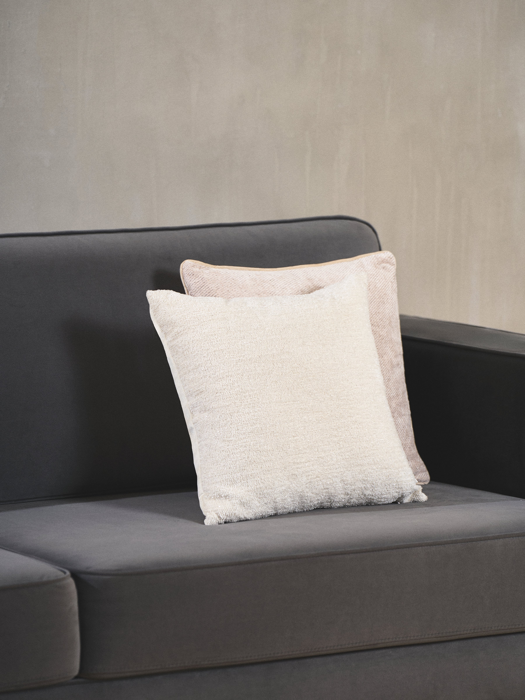 Decorative pillow, 45x45 cm, velvet, milky, Velvet, image-5