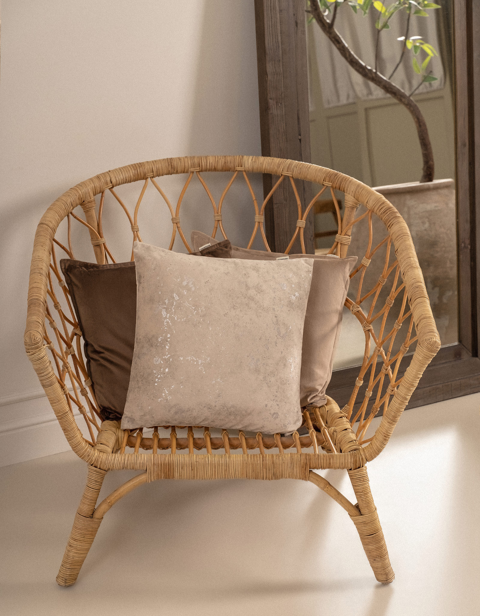 Decorative pillow, 45x45 cm, velvet, beige, Splash, Sparkly, image-2