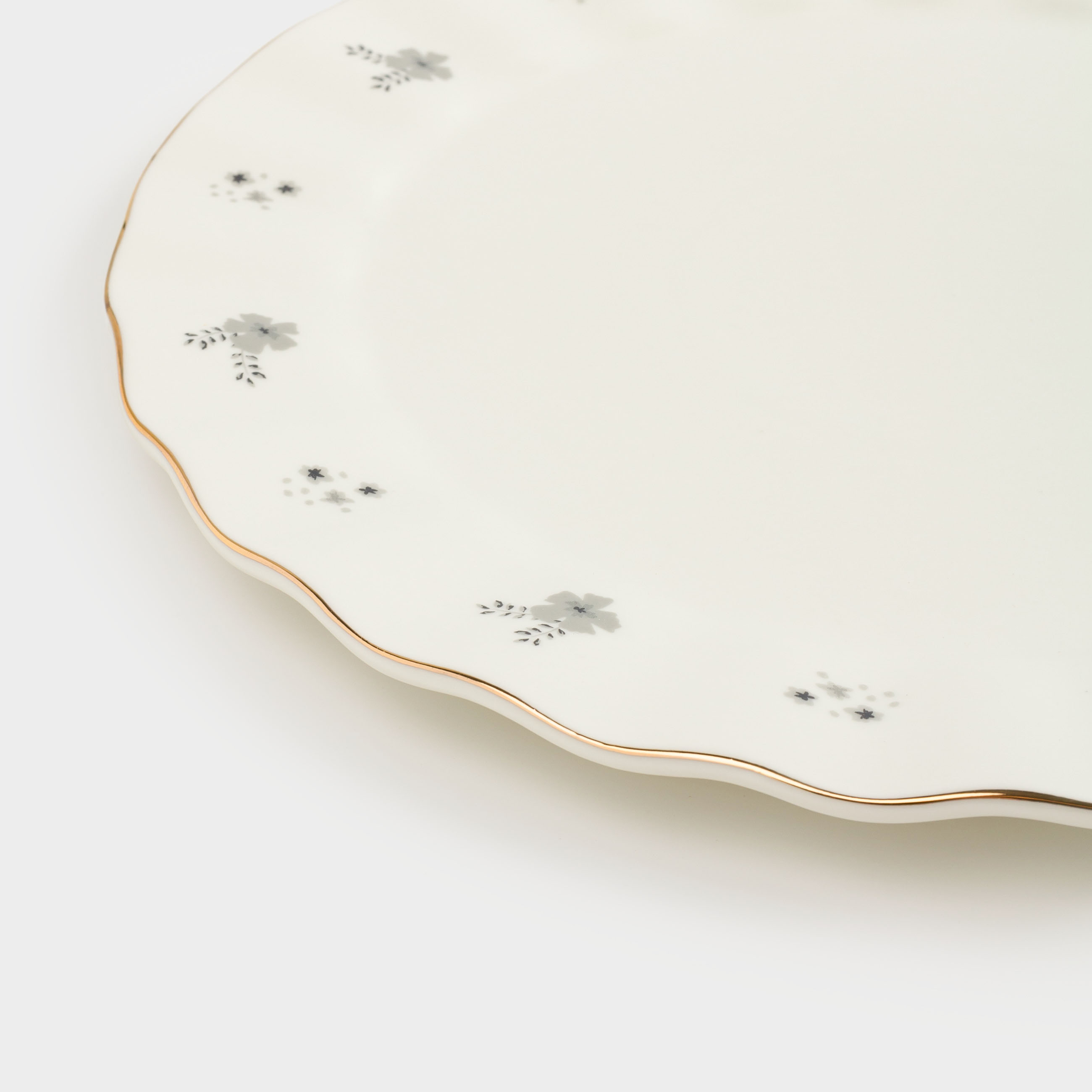 Dinner plate, 27 cm, porcelain P, milky, with golden edging, Grey flowers, Florals, image-4