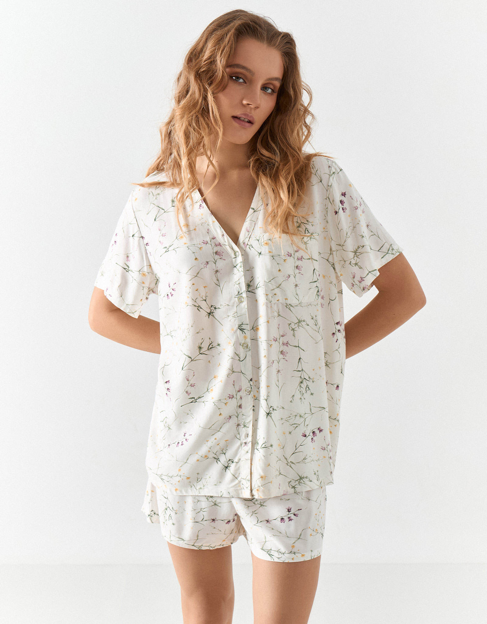 Women's shirt, homewear, size L, with short sleeves, viscose, milky, wildflowers, Amina, image-0