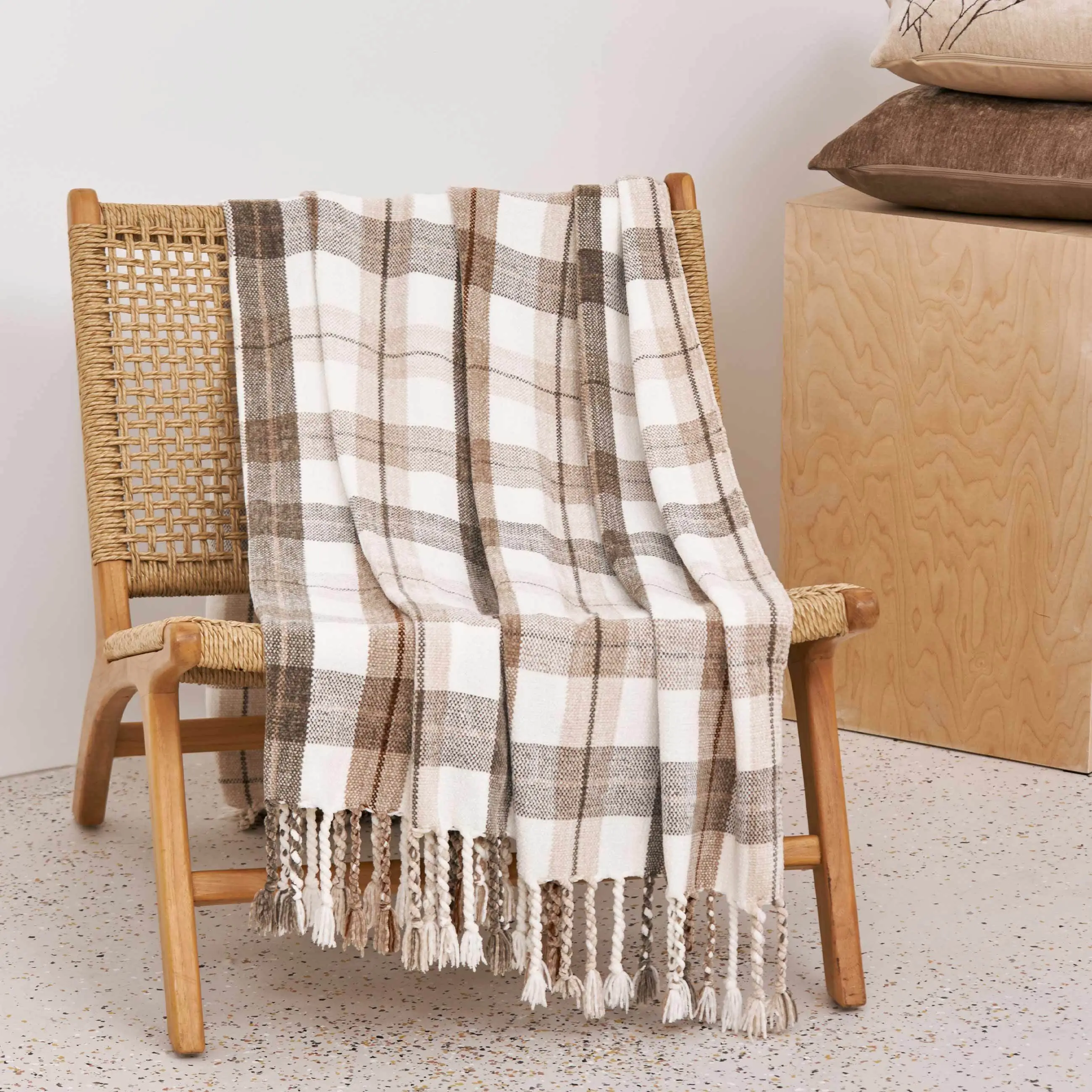 Plaid, 130x170 cm, fringed, chenille, beige-brown, Checkered, Hazel