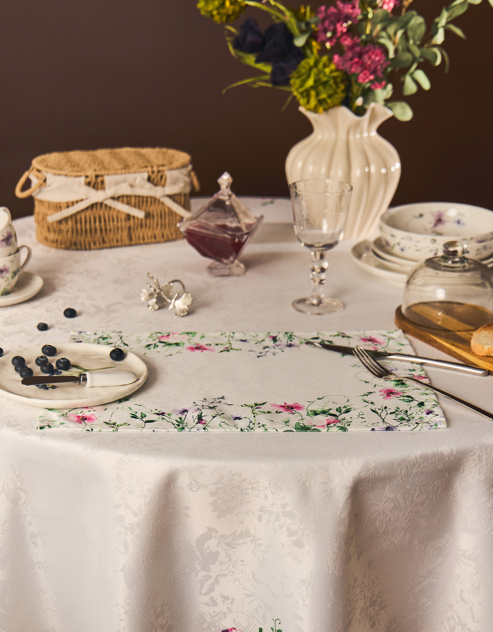 Placemat, 30x45 cm, jacquard, polyester, white, Spring flowers, Petal serenity