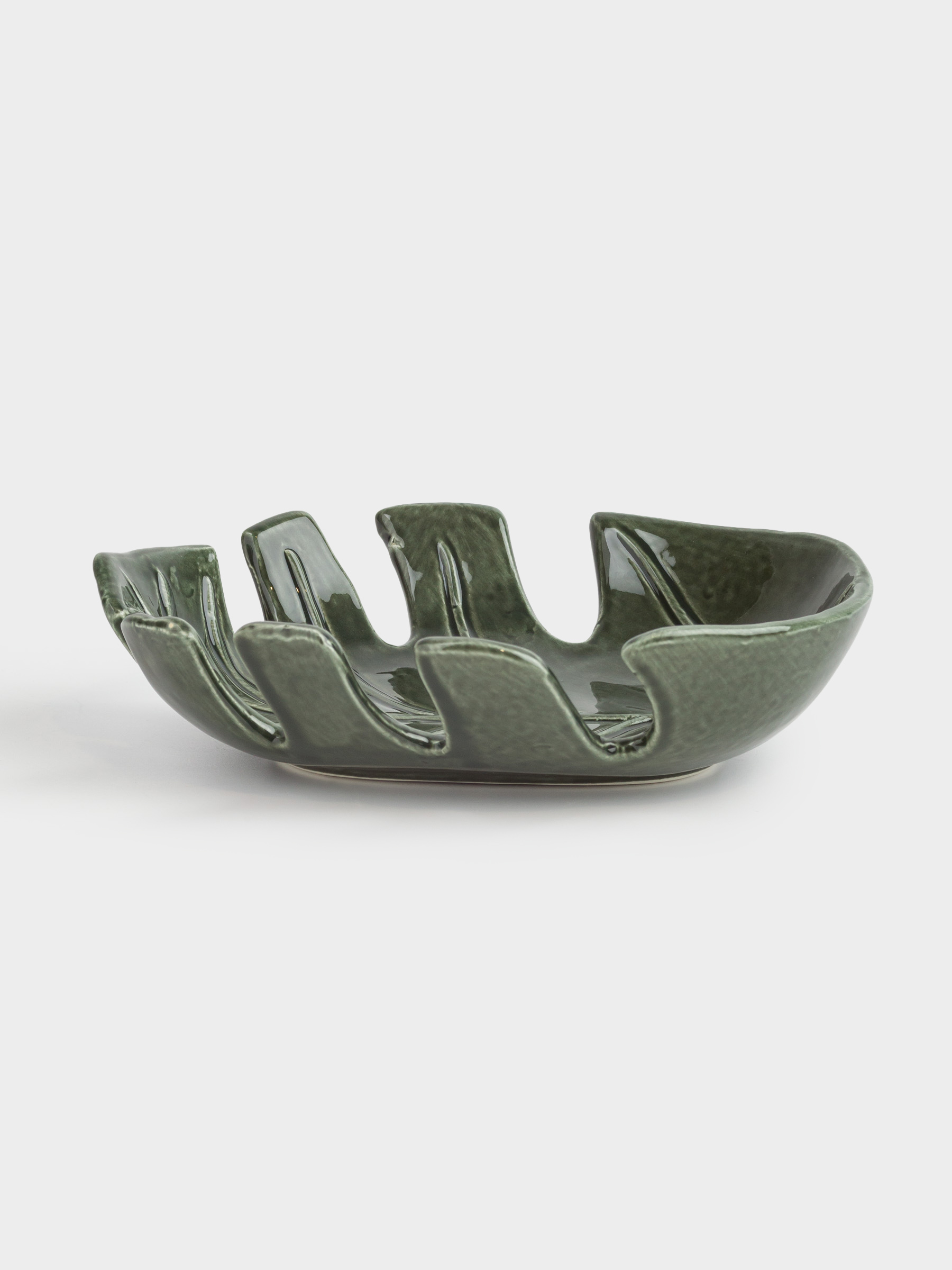 Decorative dish, 18x16 cm, ceramic, green, Monstera leaf, Tropical, image-1