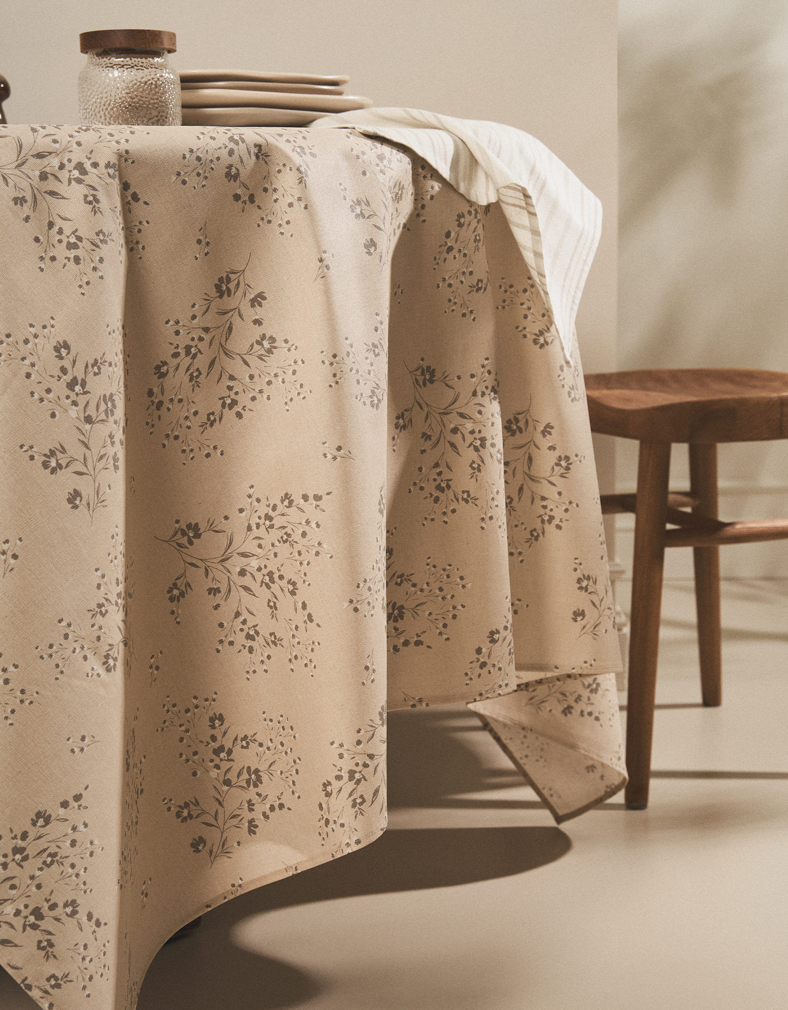 Tablecloth, 170x250 cm, PU coated, polyester / viscose / linen, beige, Branches with flowers, Branches, image-12