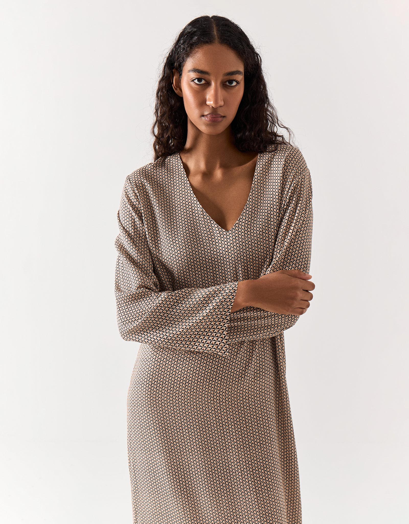 Women's dress, maxi, size L, with long sleeves, viscose, beige, Geometric Pattern, Emri, image-7