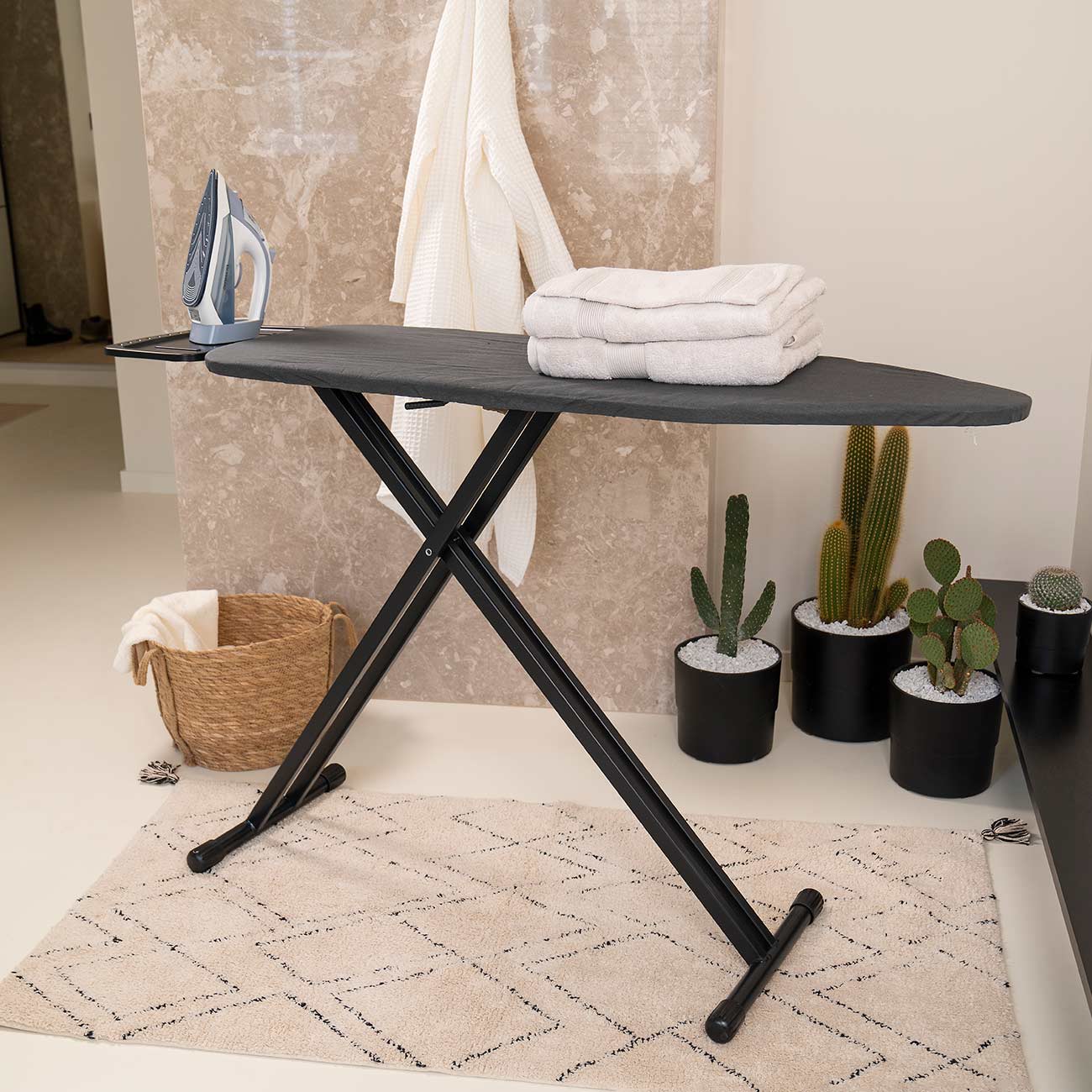 Ironing board, 38x122 cm, metal / cotton, dark grey, Compact Black