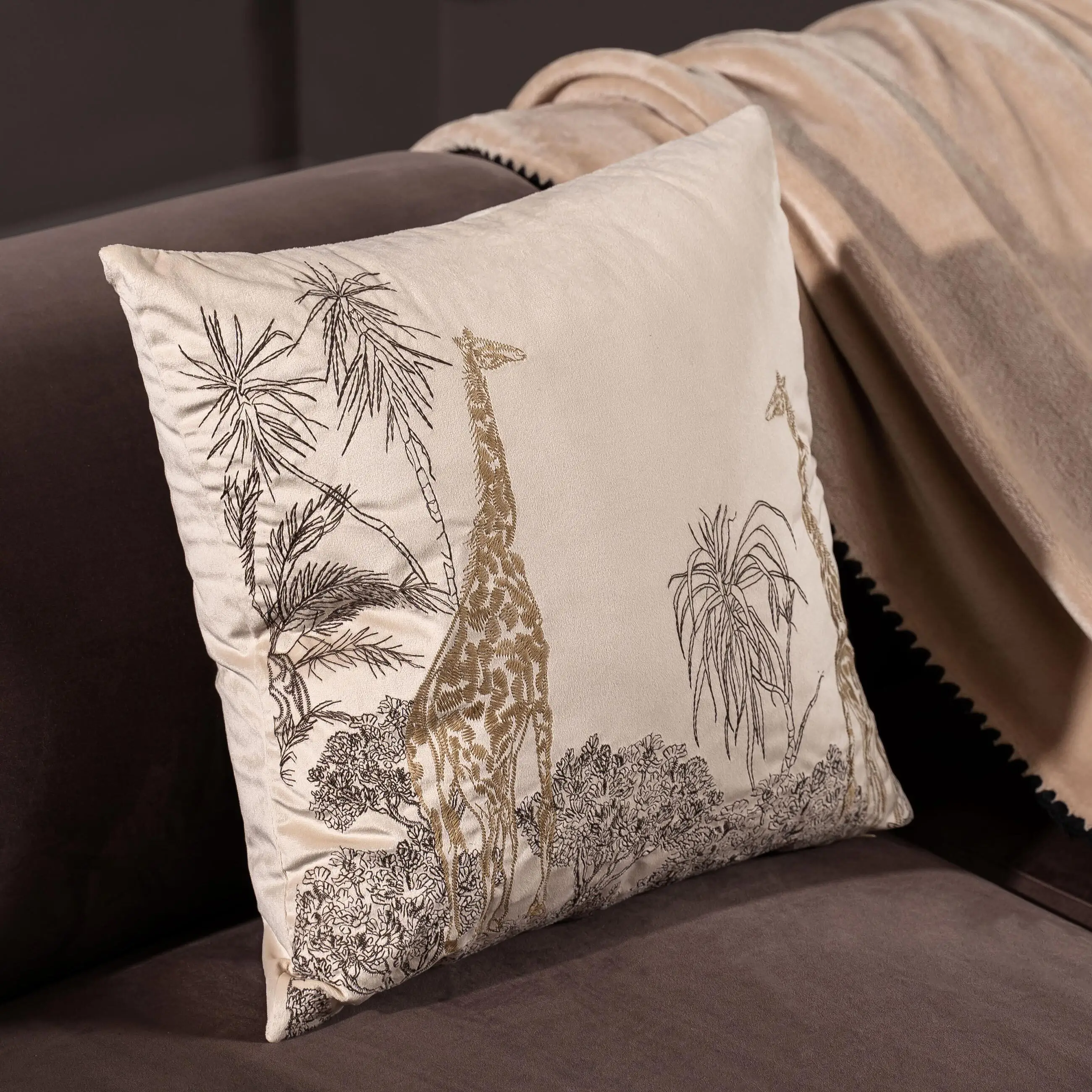 Decorative pillow, 45x45 cm, corduroy, sand, Giraffes, Tropical oasis
