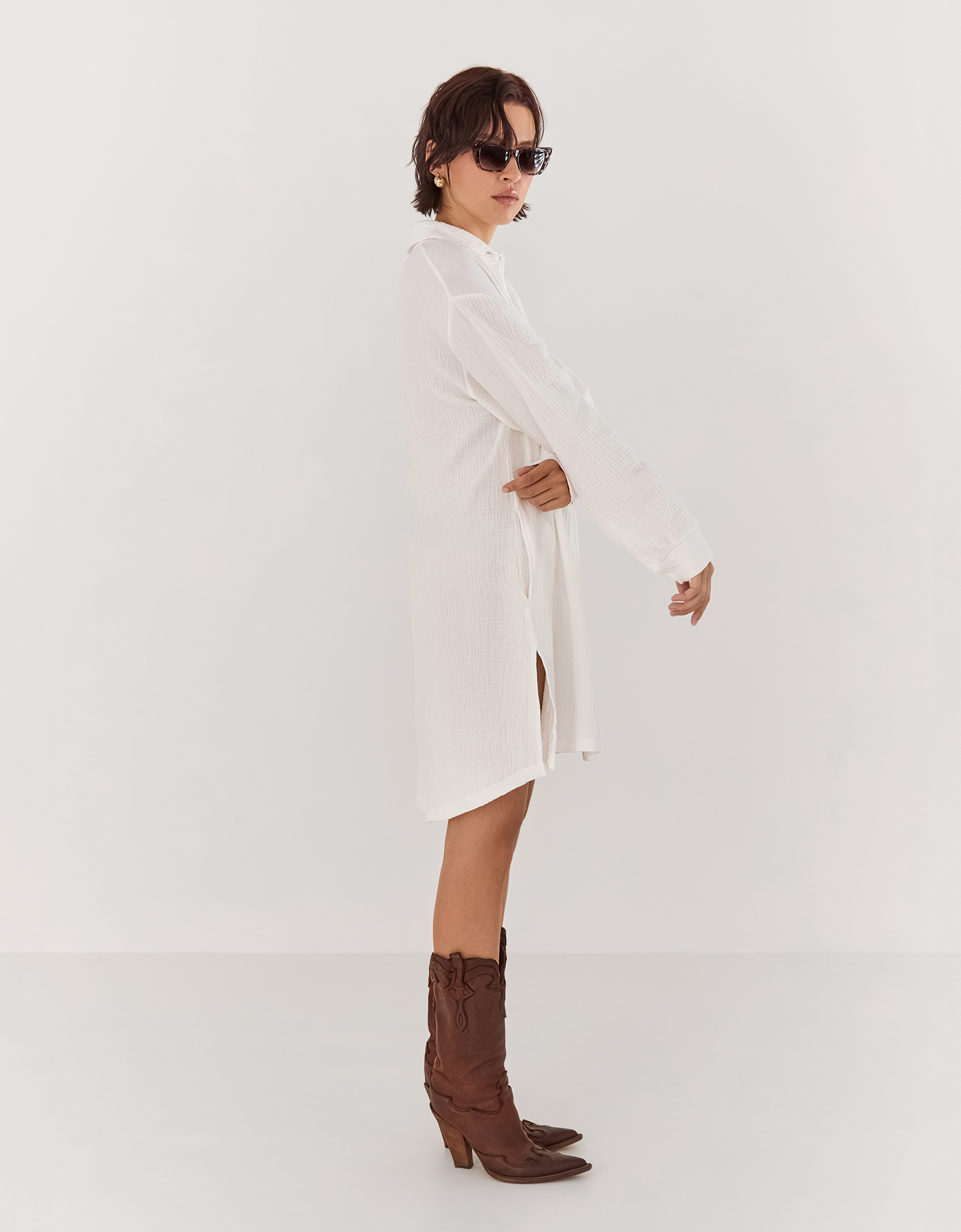 Women's shirt dress, mini, size L, with long sleeves, muslin, milky, Allison, image-3