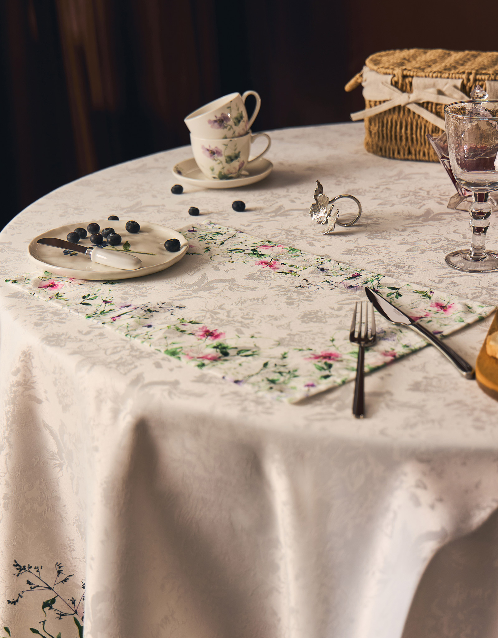 Placemat, 30x45 cm, jacquard, polyester, white, Spring flowers, Petal serenity