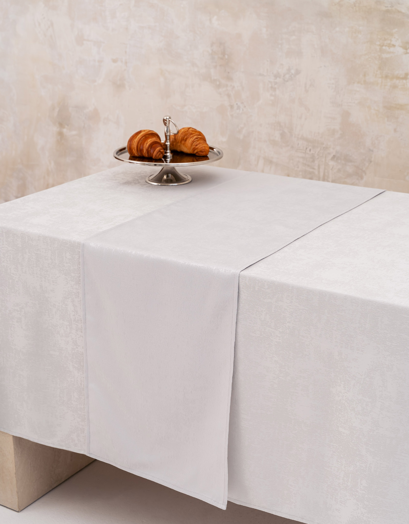 Table runner, 40x160 cm, polyester, grey, Jacquard