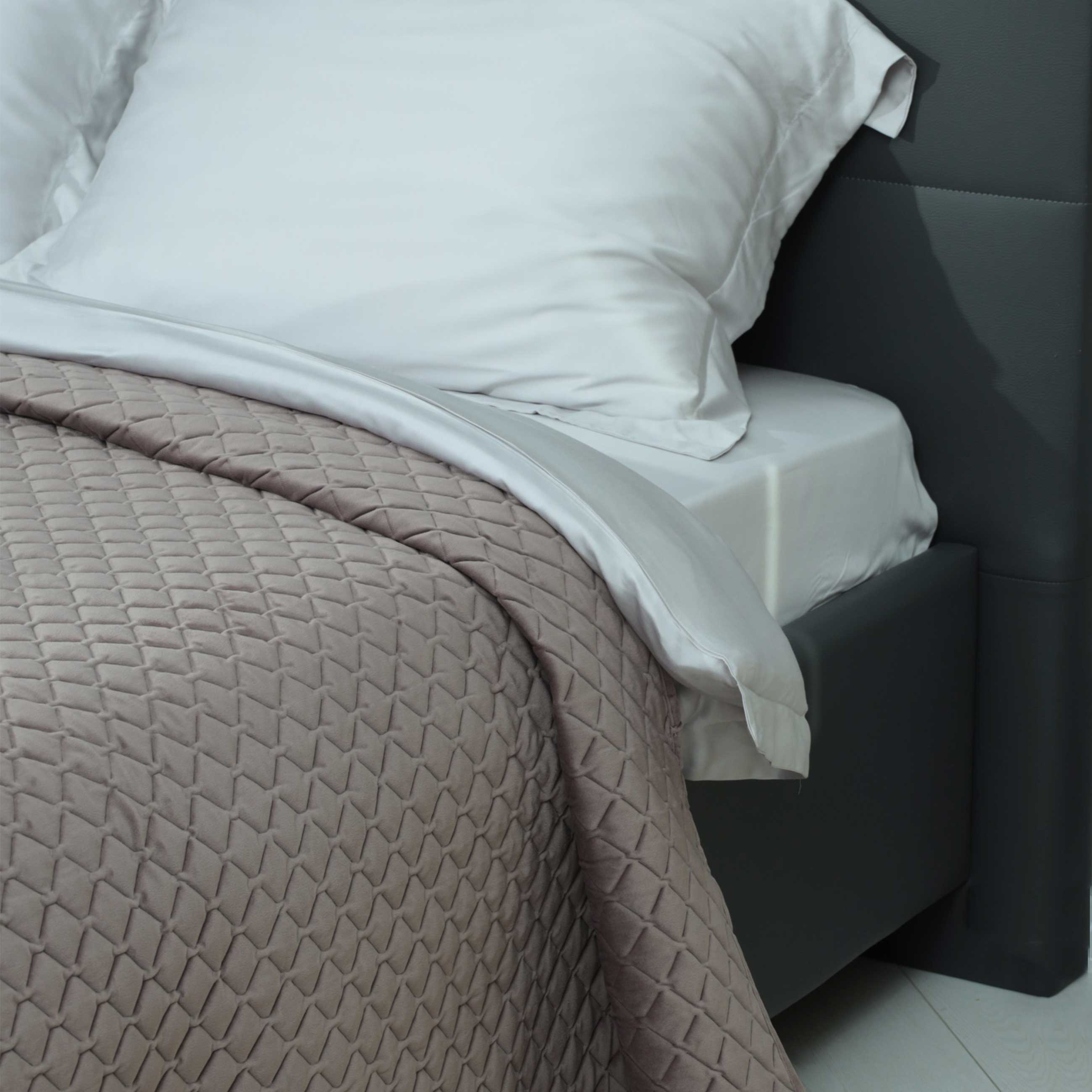 Bedspread, 220x240 cm, quilted, corduroy/microfiber, lilac, Stitch velvet, image-0