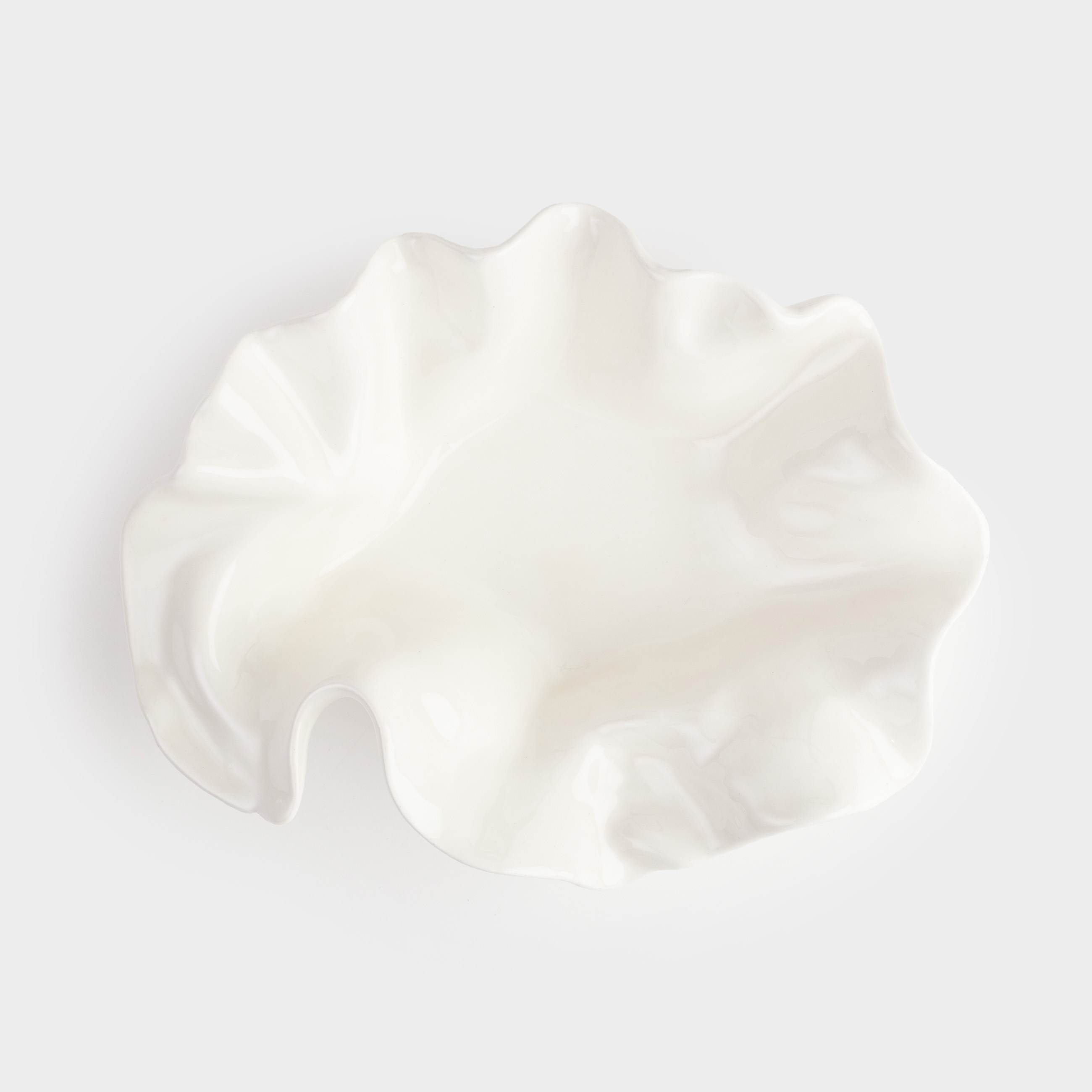 Decorative dish, 19x6 cm, ceramic, milky, Crumpled effect, Crumple