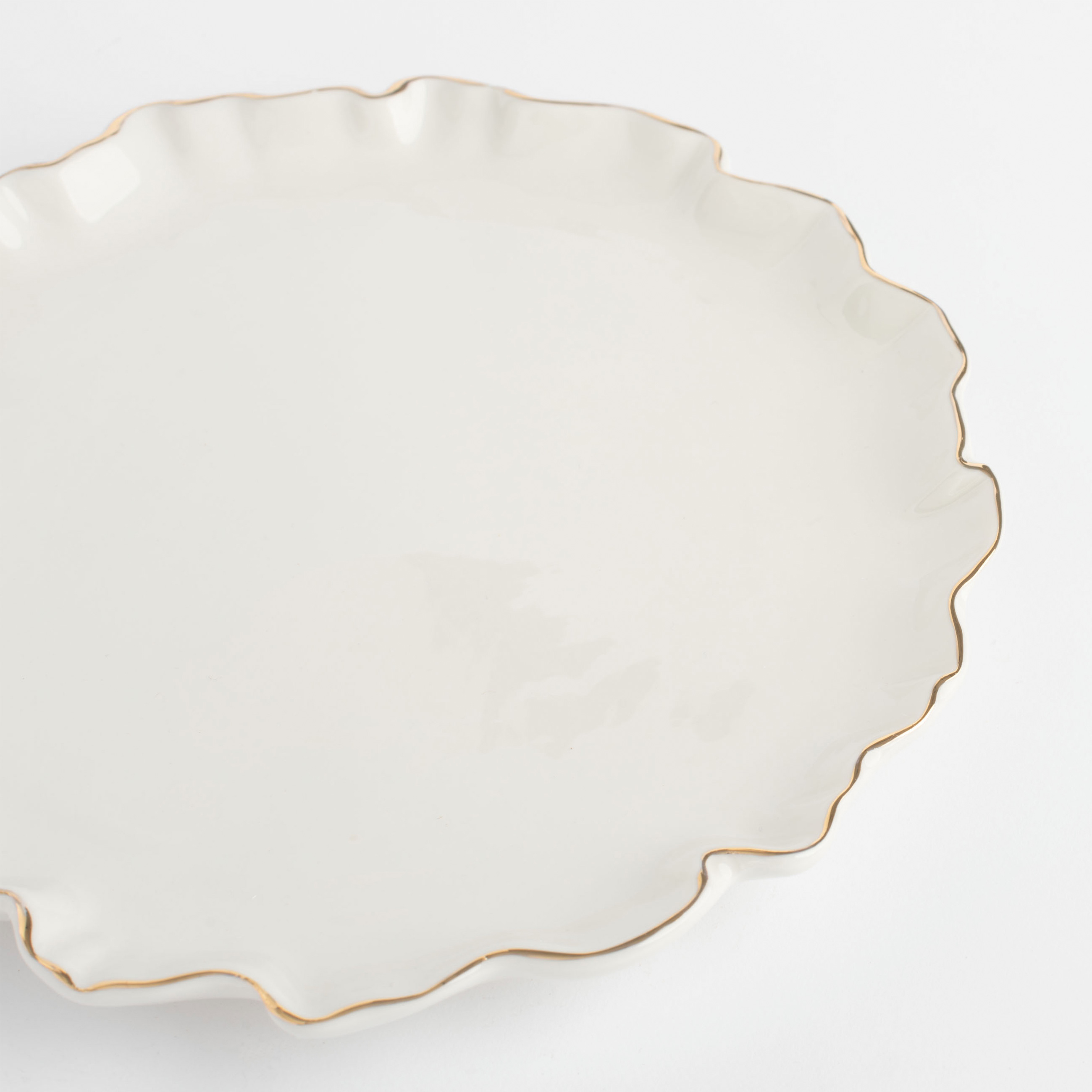 Snack plate, 20 cm, porcelain P, with golden edging, Crumpled effect, Crumple gold