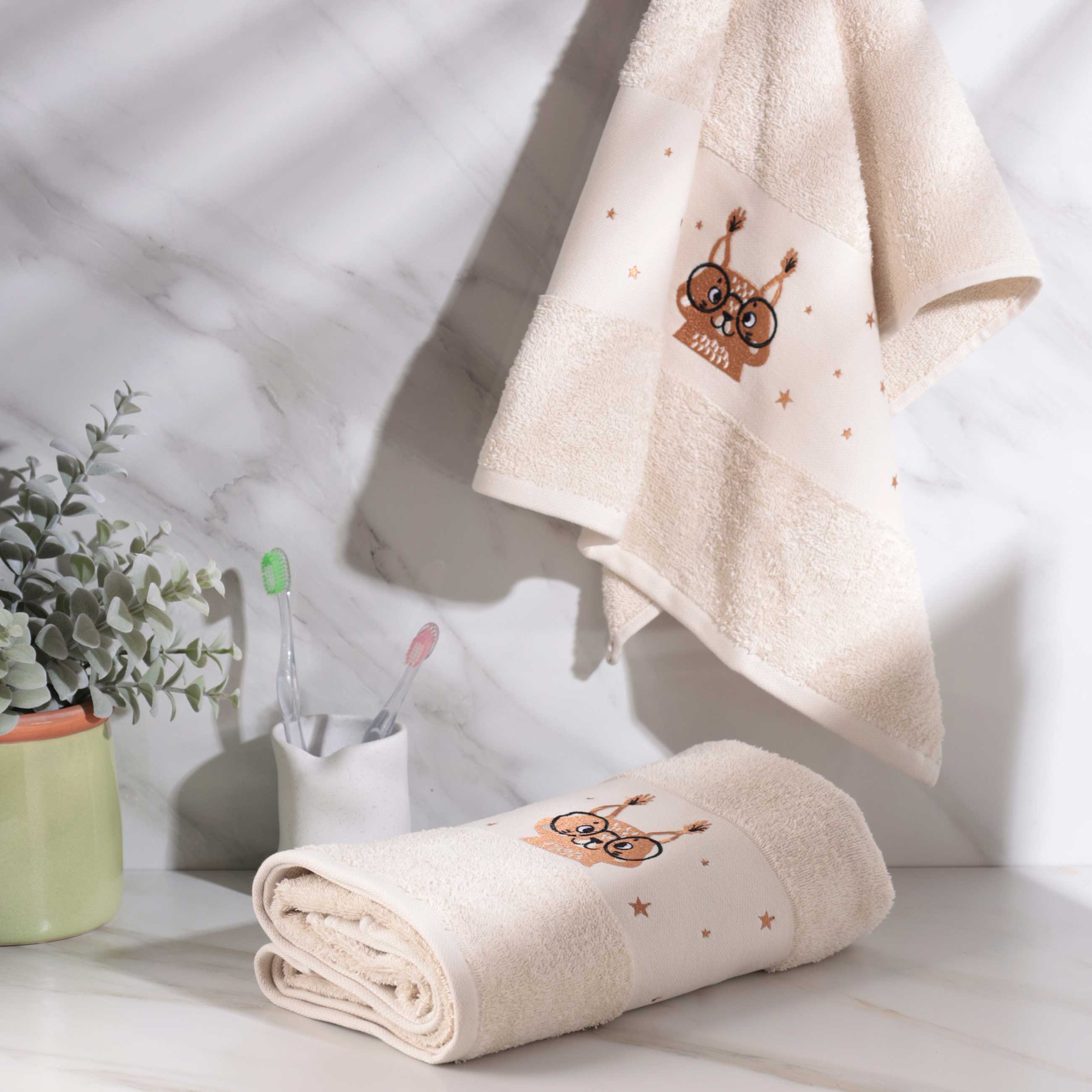 Children's towel, 70x120 cm, cotton, beige, Squirrel, Forest Animals