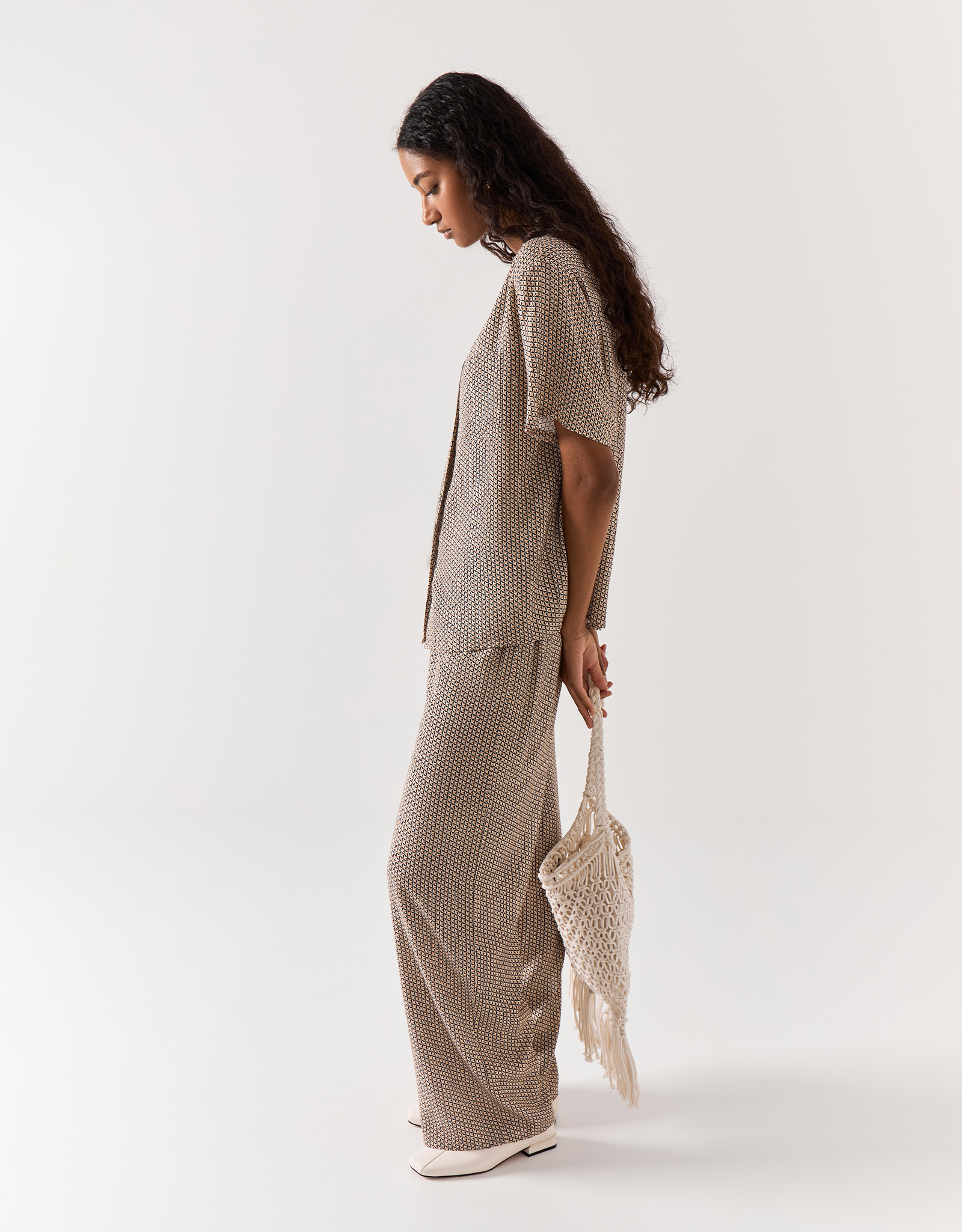 Women's shirt, size L, with short sleeves, viscose, beige, Geometric pattern, Emri, image-3