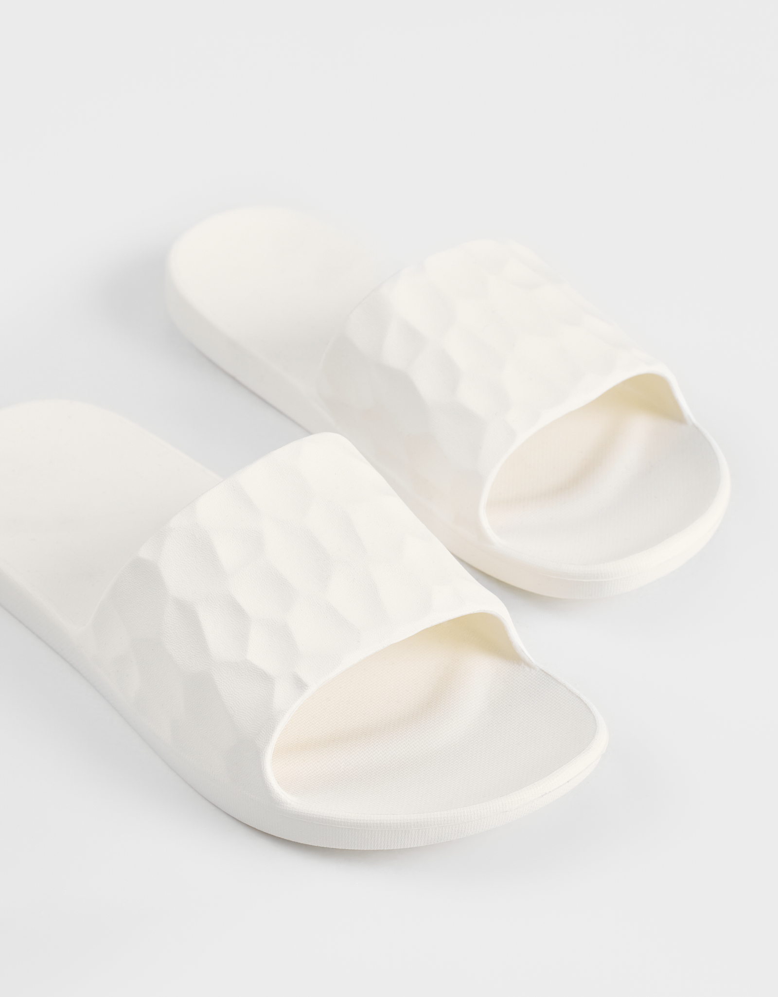 Women's slippers, p. 39-40, EVA, milk, Vernal, image-2