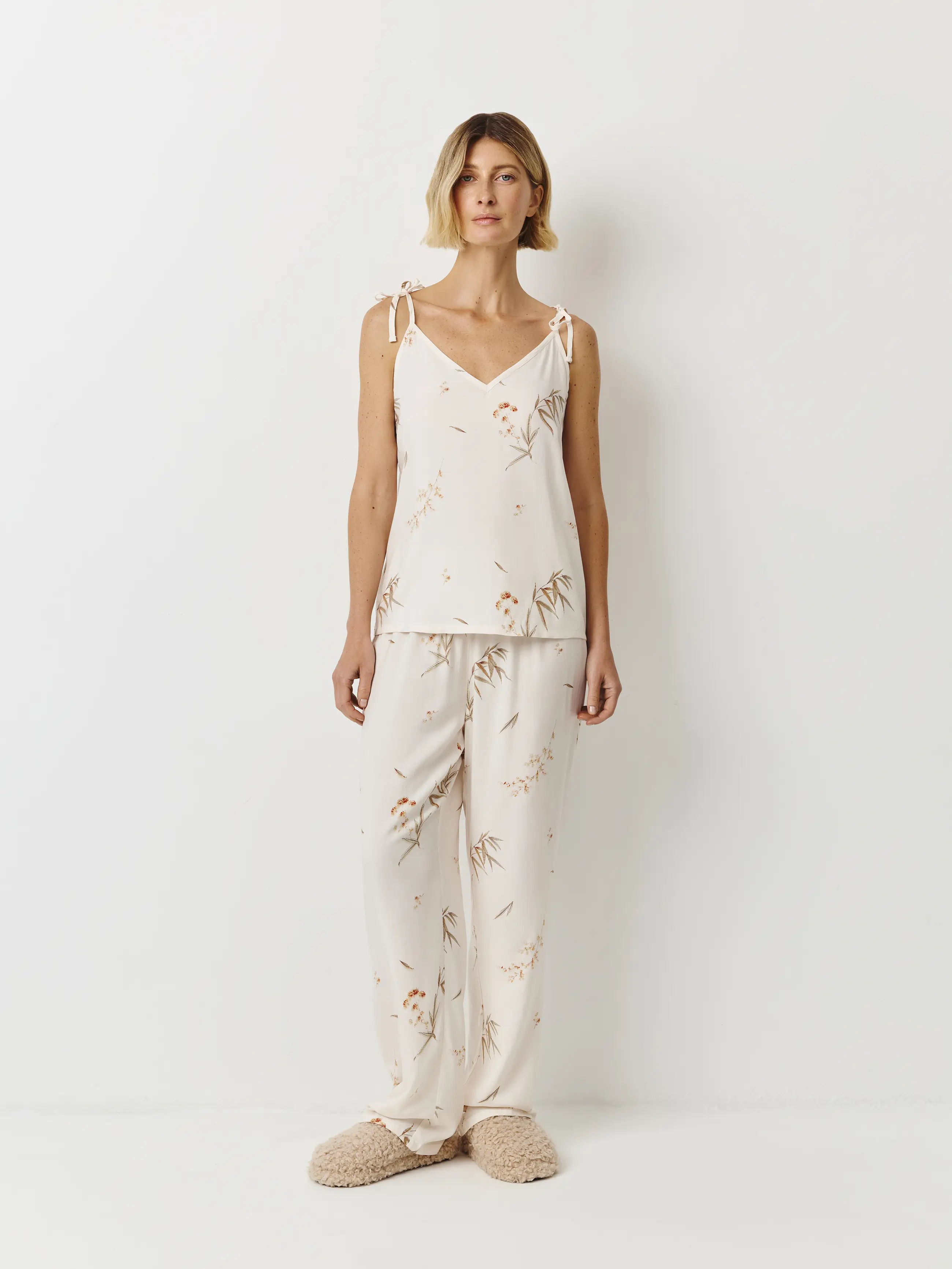 Women's trousers, homewear, size L, viscose, milky, Flowers, Norla