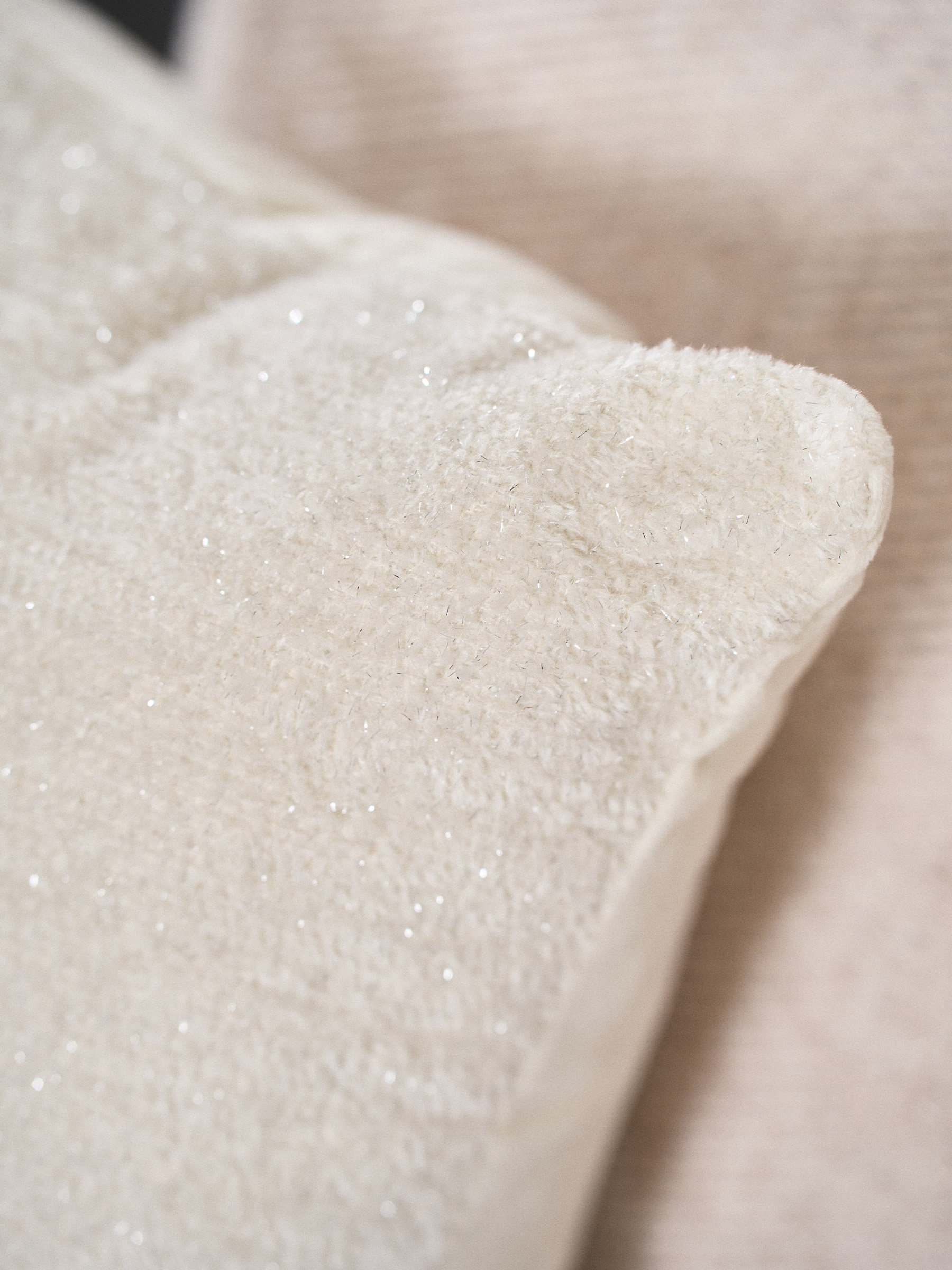 Decorative pillow, 45x45 cm, velvet, milky, Velvet, image-6