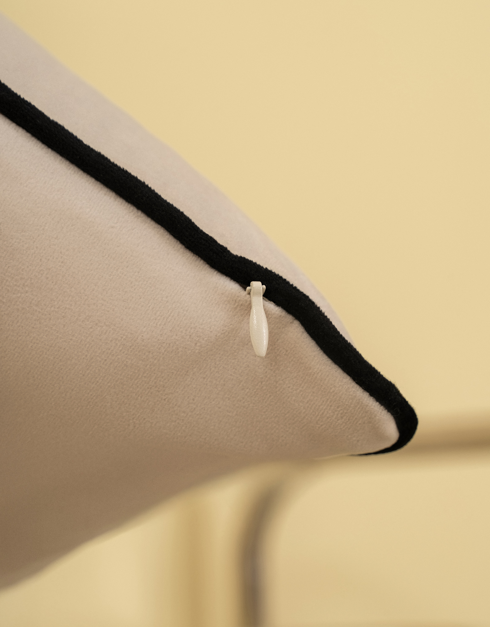 Decorative pillow, 45x45 cm, velvet, milky, Art is a line around your thoughts, Scroll, image-6