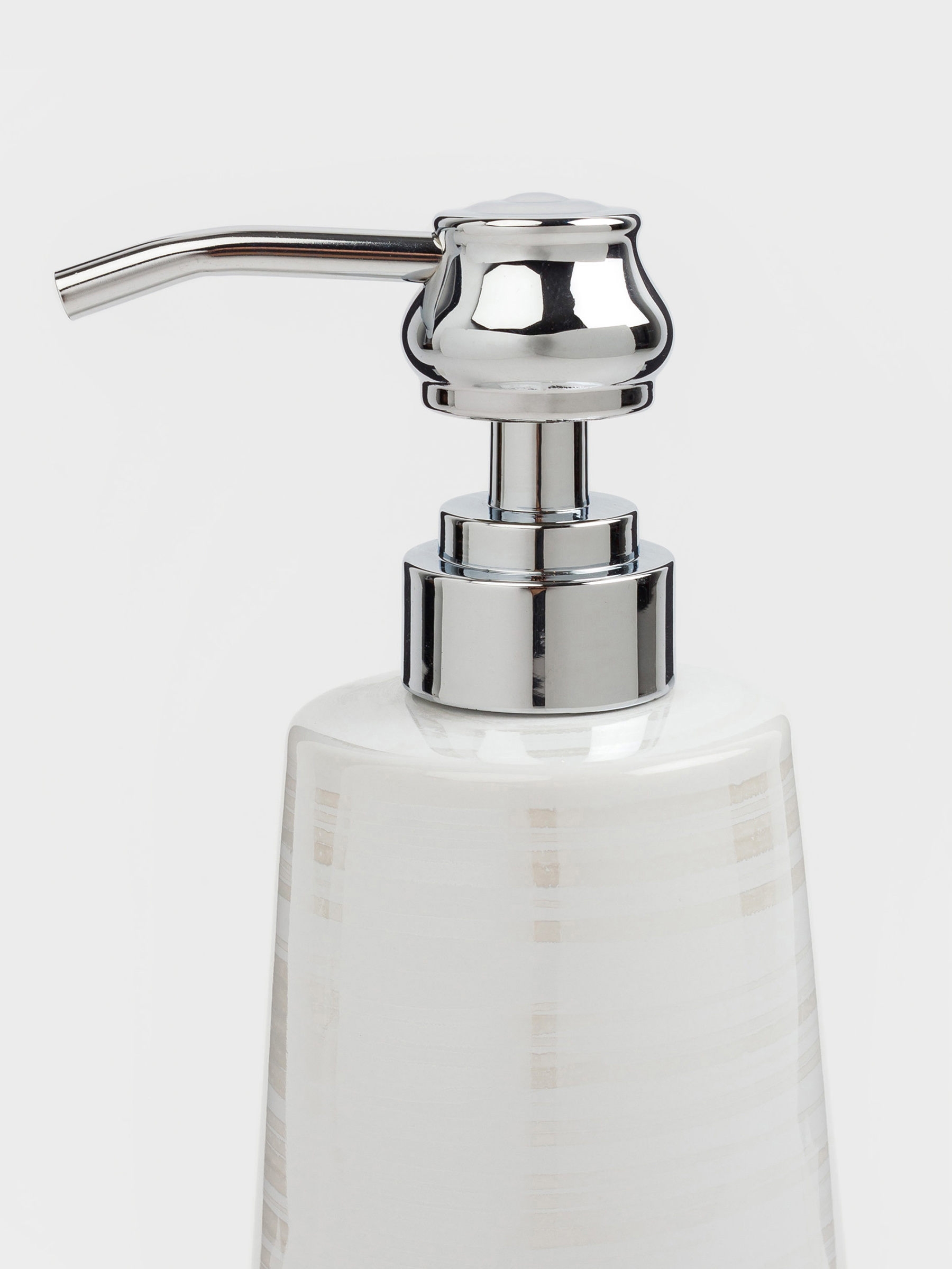 Liquid soap dispenser, 400 ml, ceramic / metal, white, mother of pearl, Odyssey