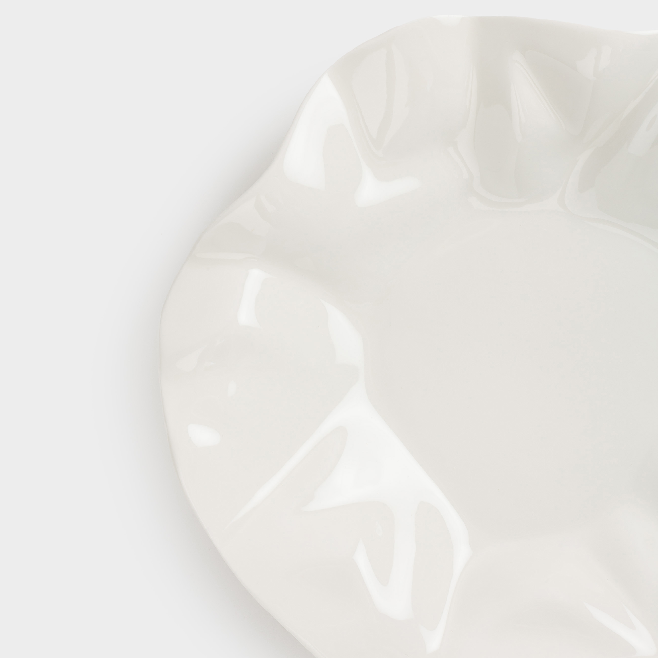Dinner plate, 25 cm, porcelain N, milk, Crumpled effect, Crumple