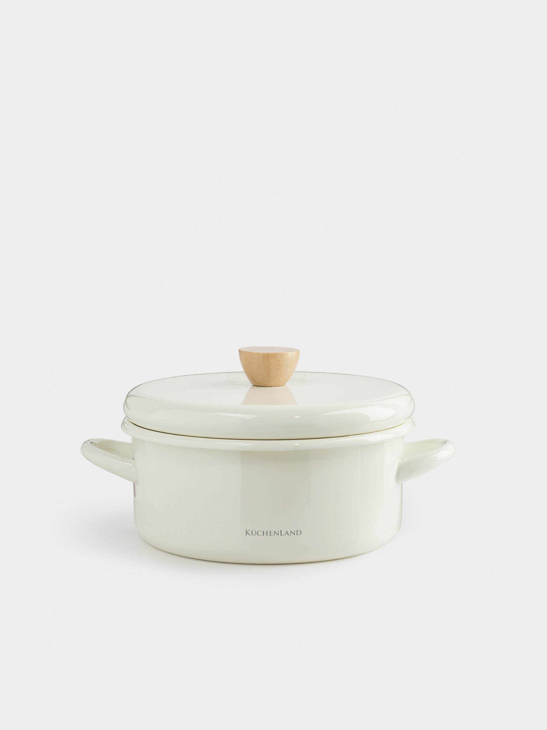 Pot, 20 cm, 2.7 l, with lid, enameled metal / wood, milk, Nostalgia, image-0