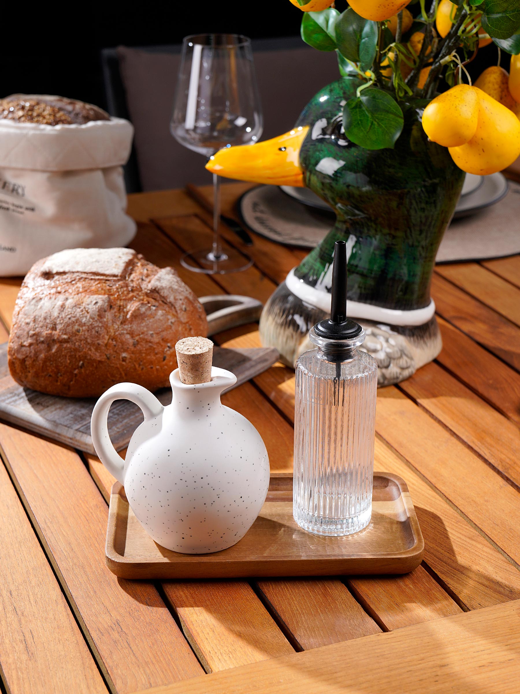 Oil or vinegar bottle, 160 ml, with dispenser, glass R / metal, Ribby
