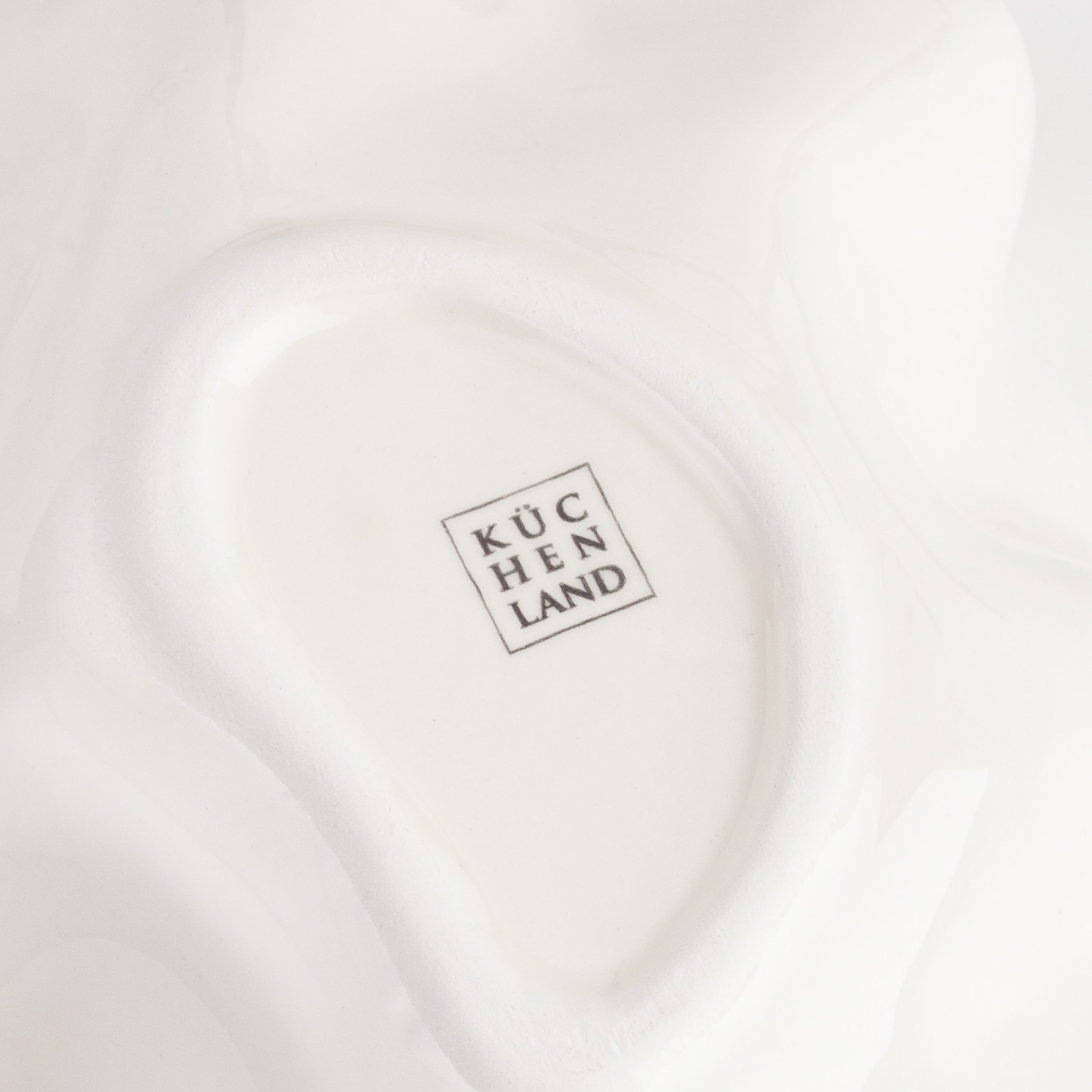 Decorative dish, 19x6 cm, ceramic, milky, Crumpled effect, Crumple