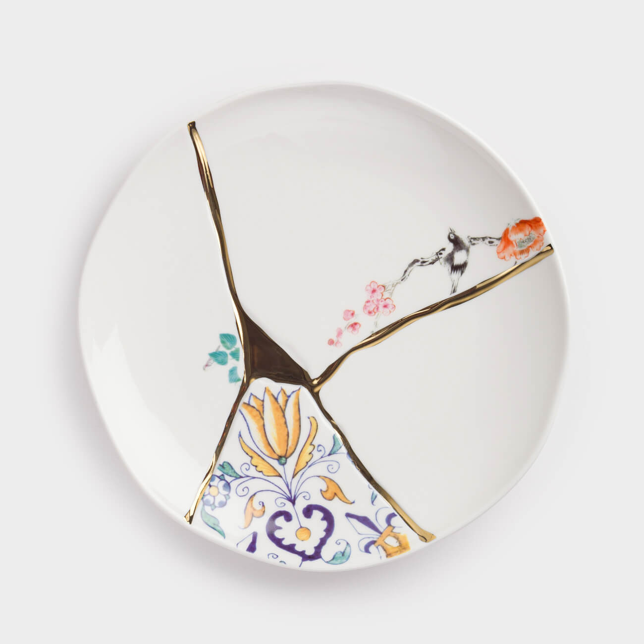 Snack plate, 21 cm, porcelain N, white and gold, Kintsugi, Kintsugi