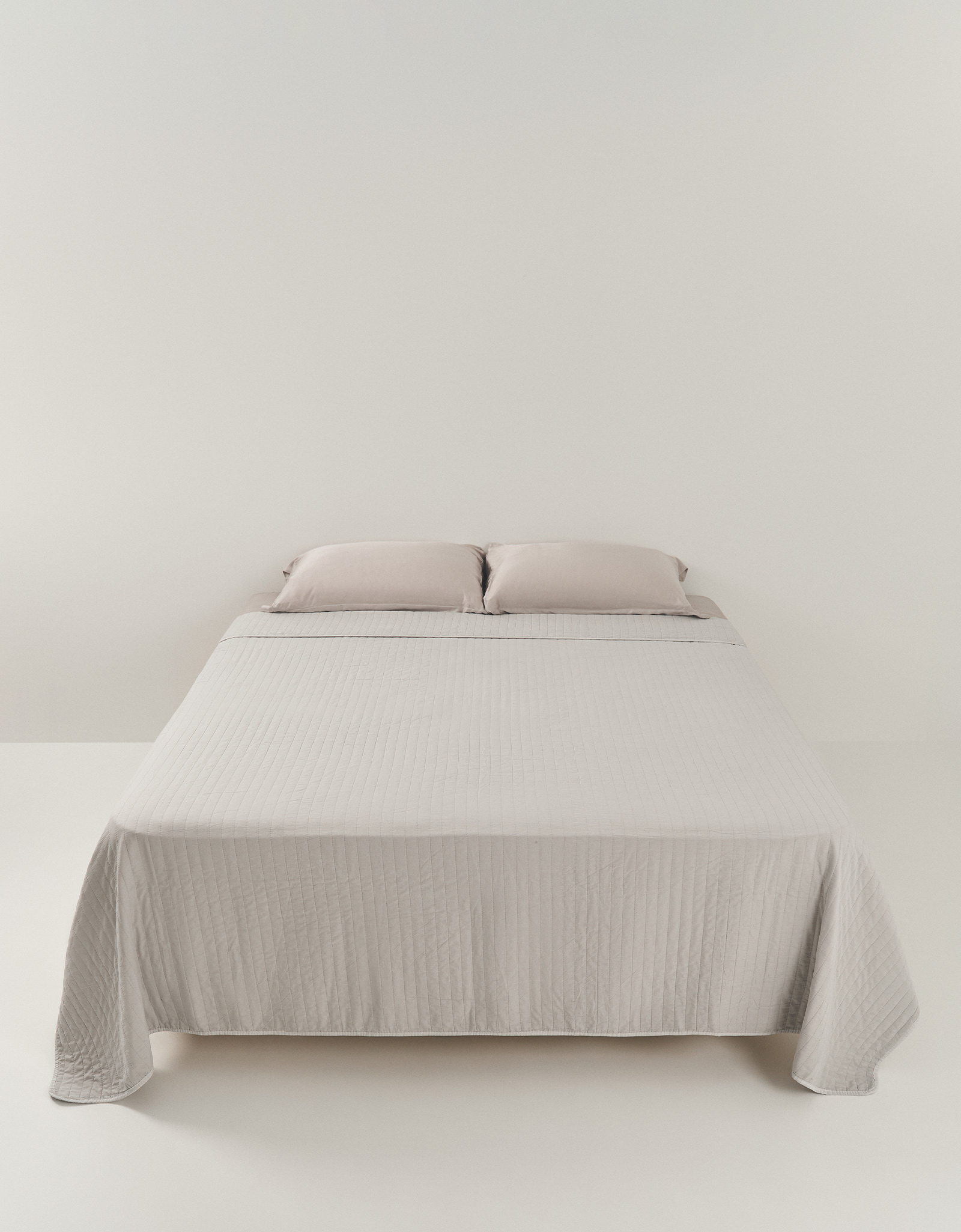 Bedspread, 220x240 cm, quilted, microfiber, grey, Stripes, Stitch, image-0