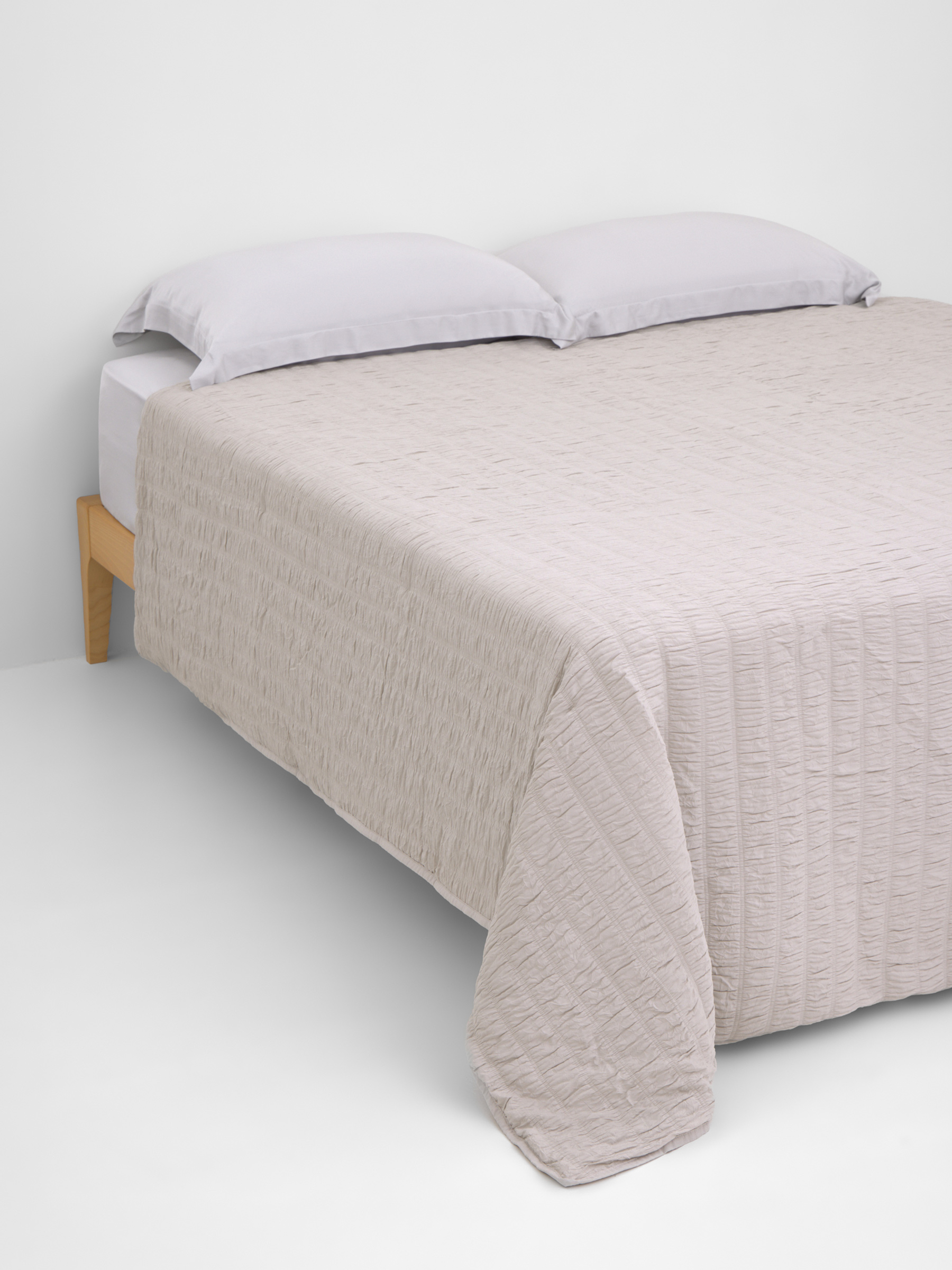 Bedspread, 220x240 cm, quilted, polyester / microfiber, beige-gray, Stripes, Stitch