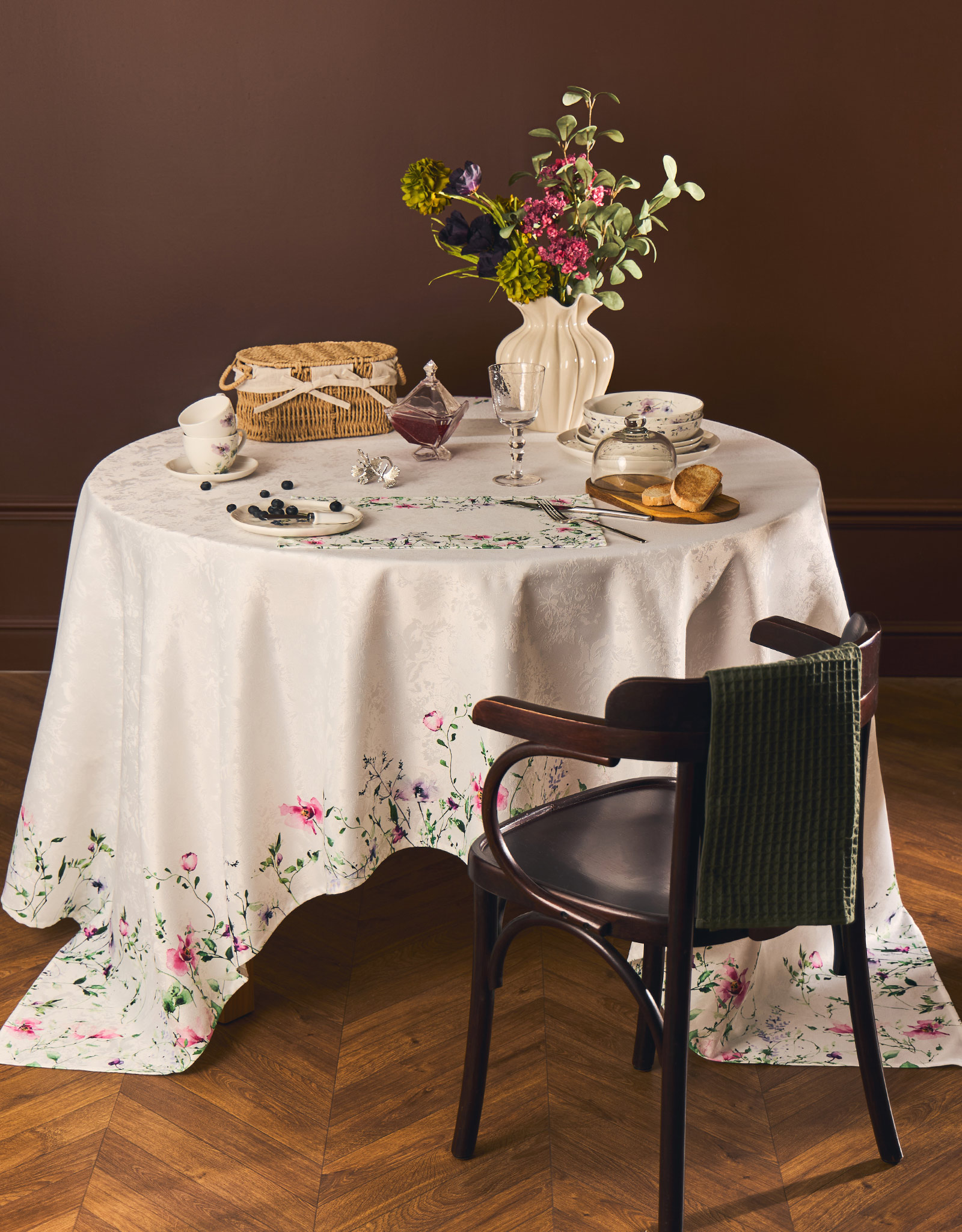 Placemat, 30x45 cm, jacquard, polyester, white, Spring flowers, Petal serenity