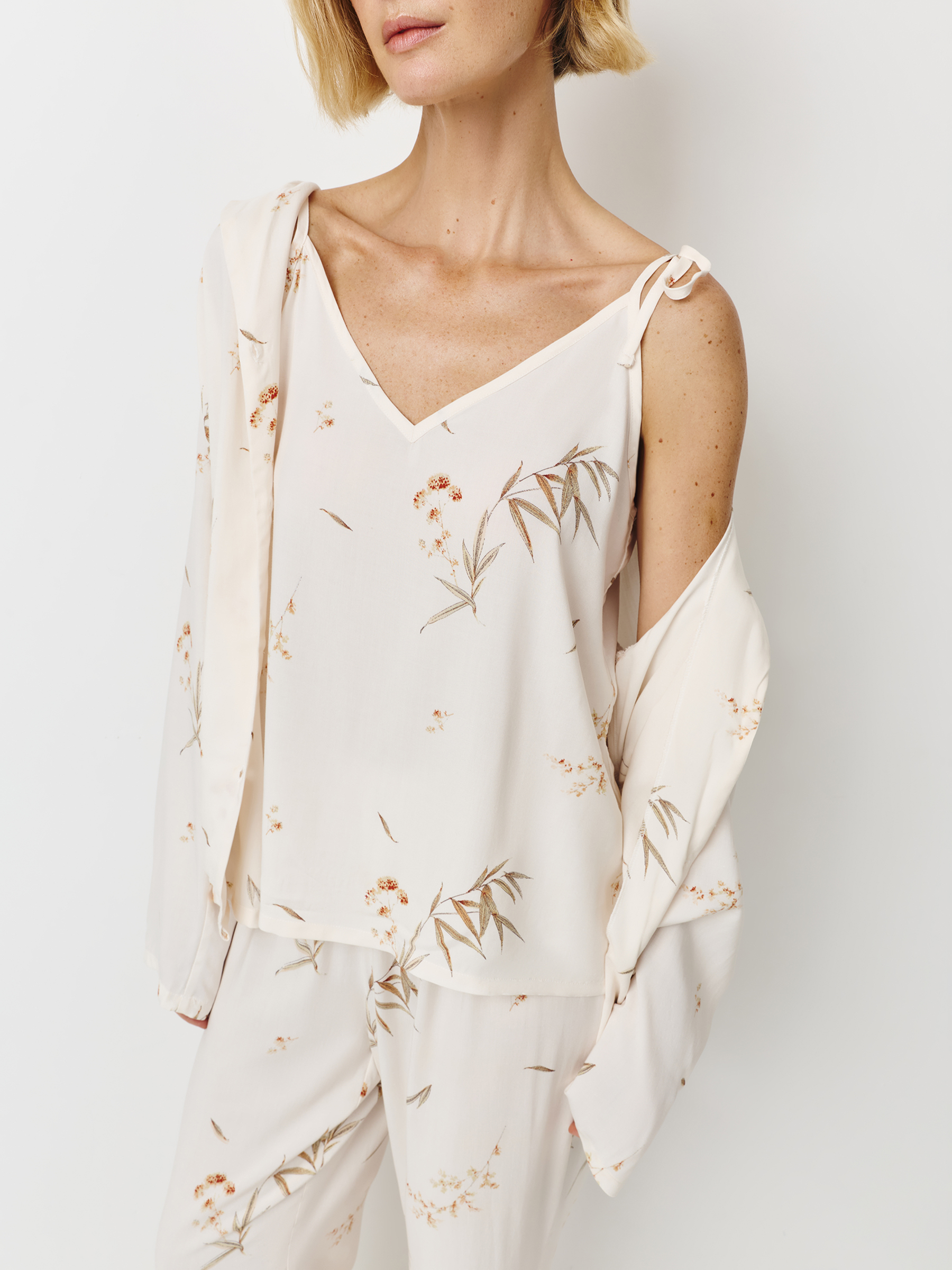 Women's top, homewear, size S, straps, viscose, milky, Flowers, Norla, image-2